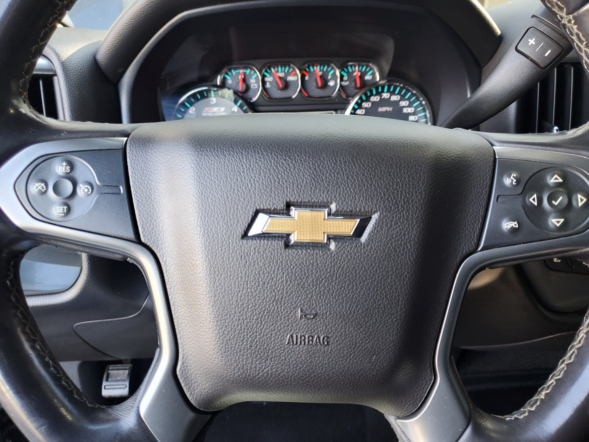 Chevrolet Silverado 1500 4WD Crew Cab 143.5" LT w/2LT 2017