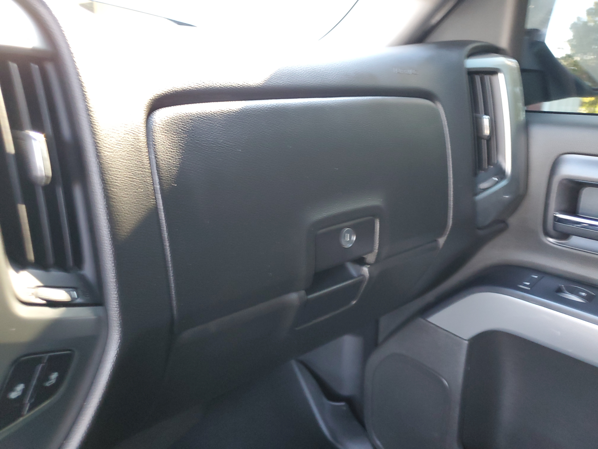 Chevrolet Silverado 1500 4WD Crew Cab 143.5" LT w/2LT 2017