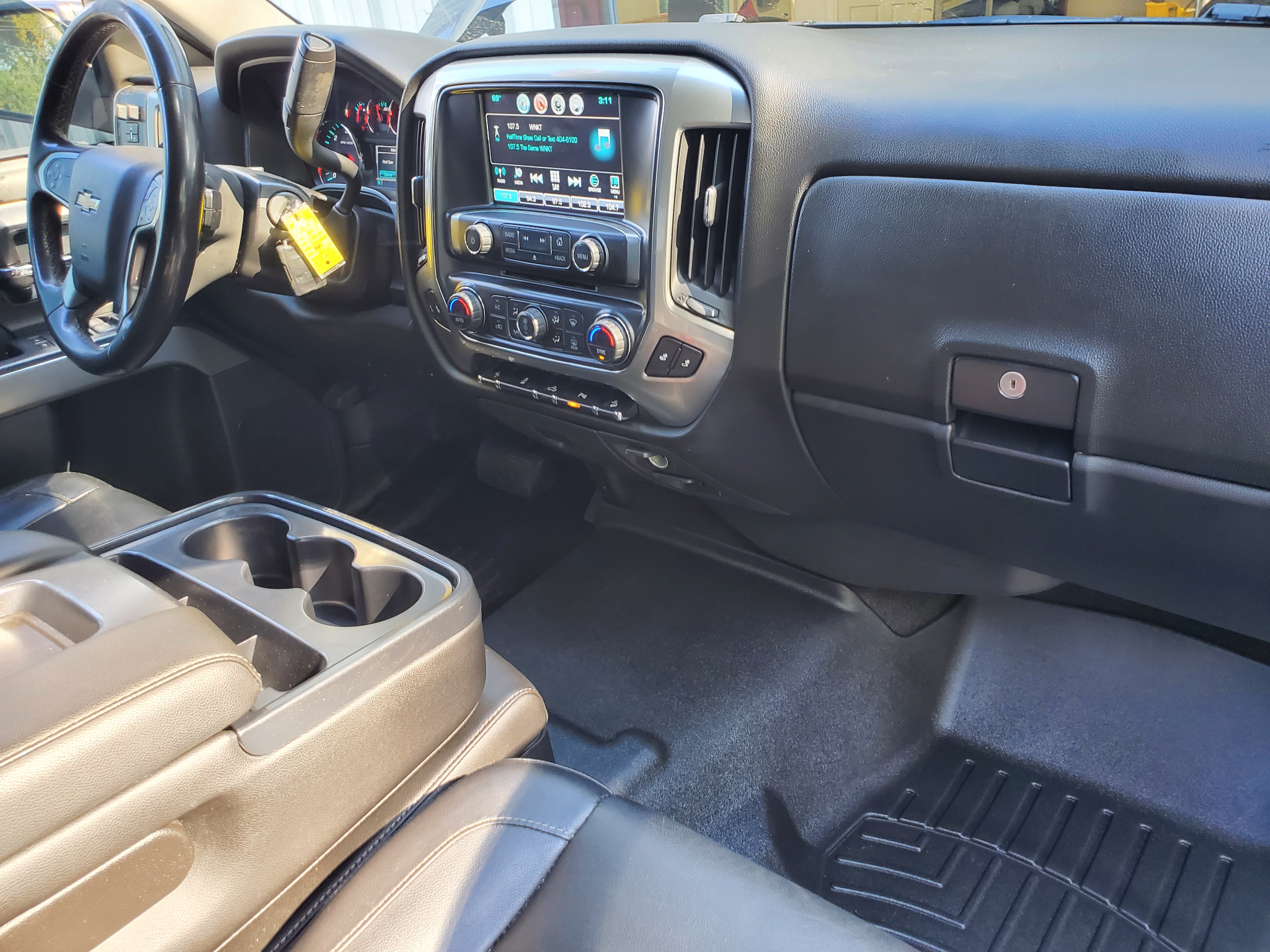 Chevrolet Silverado 1500 4WD Crew Cab 143.5" LT w/2LT 2017