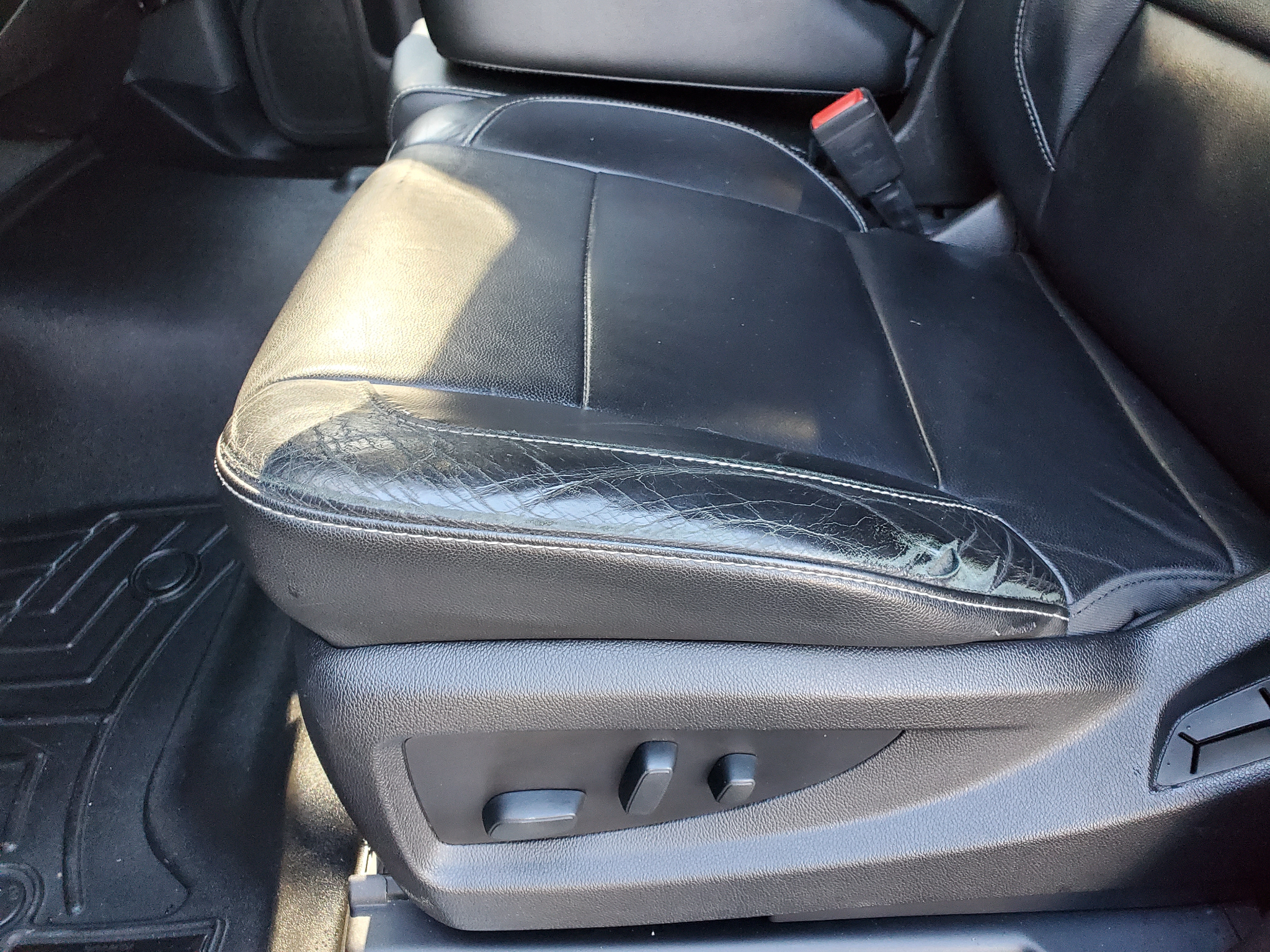 Chevrolet Silverado 1500 4WD Crew Cab 143.5" LT w/2LT 2017