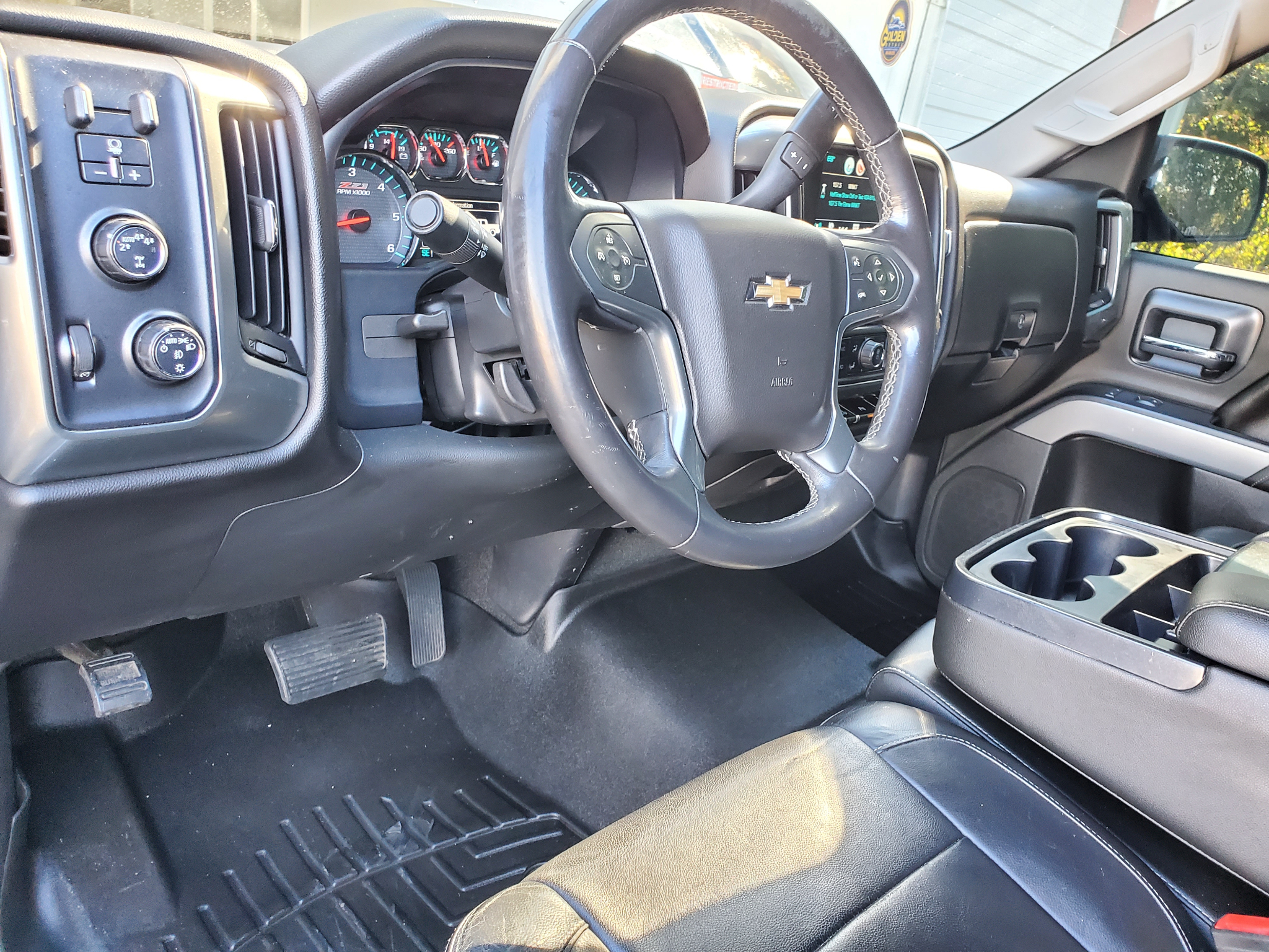 Chevrolet Silverado 1500 4WD Crew Cab 143.5" LT w/2LT 2017
