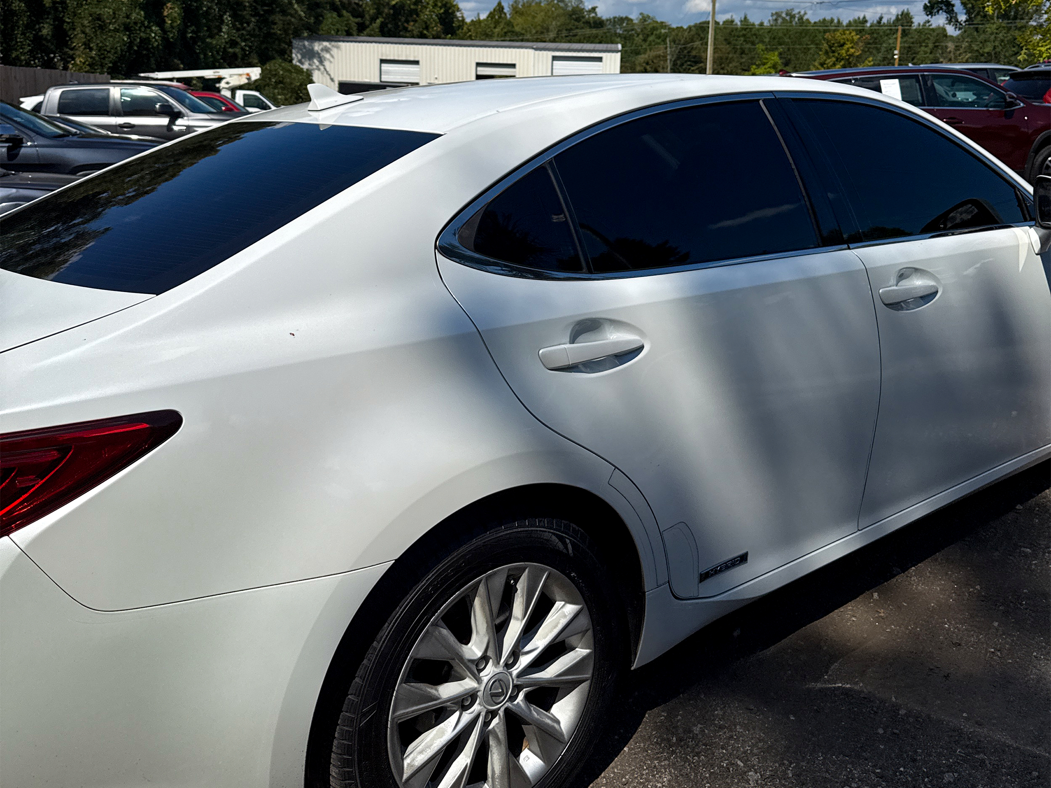 Lexus ES 300h 4dr Sdn Hybrid 2013
