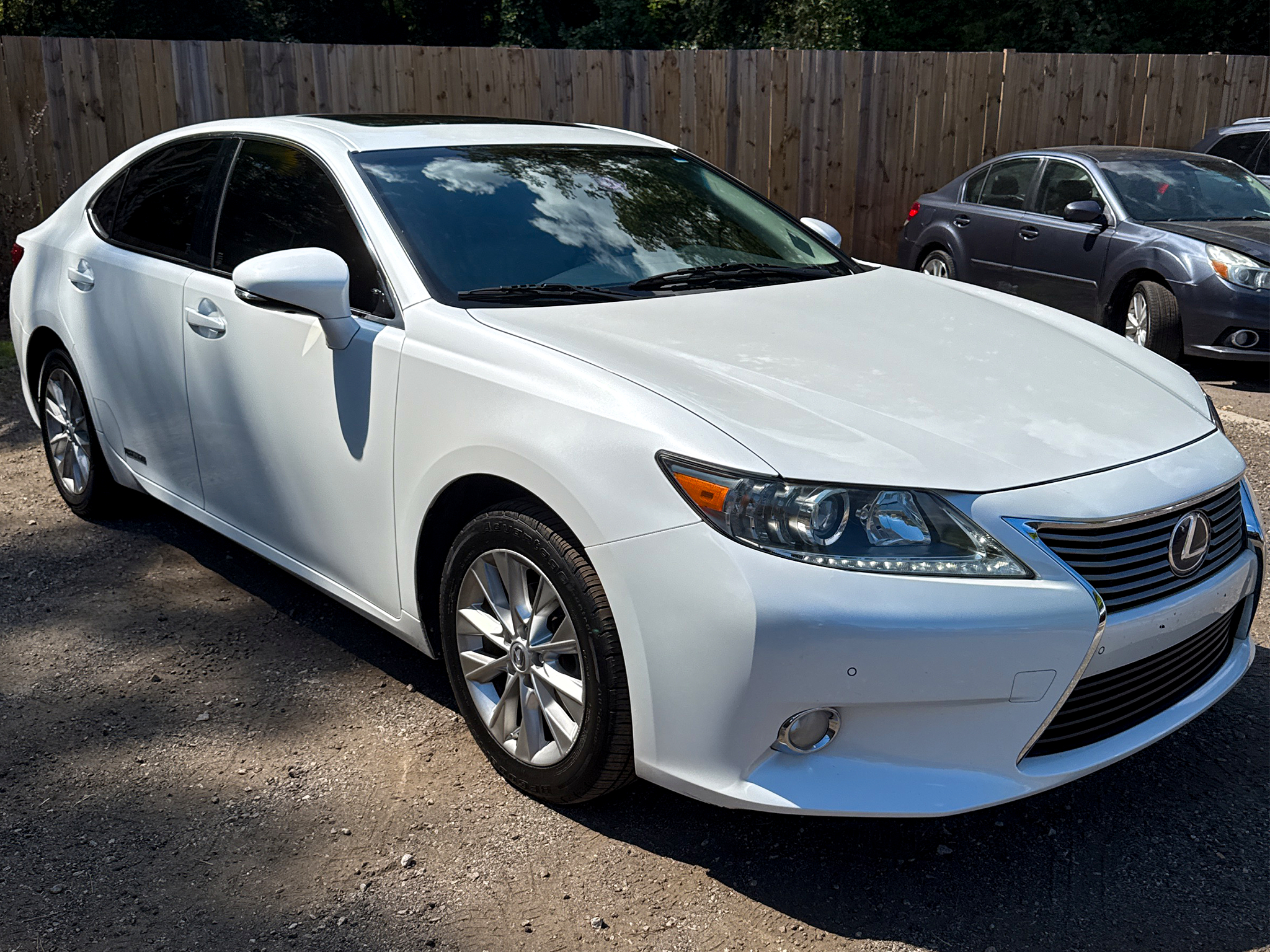 Lexus ES 300h 4dr Sdn Hybrid 2013