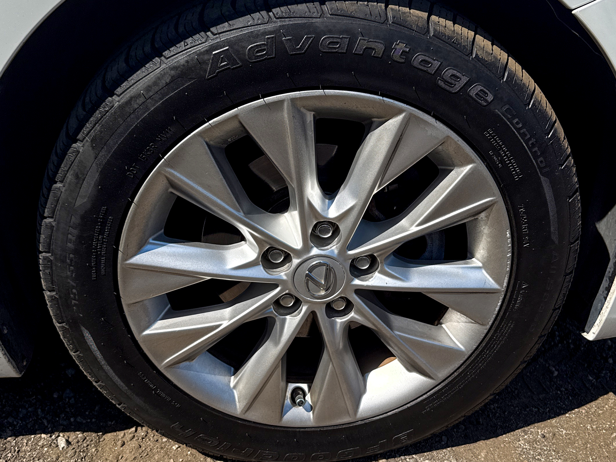 Lexus ES 300h 4dr Sdn Hybrid 2013