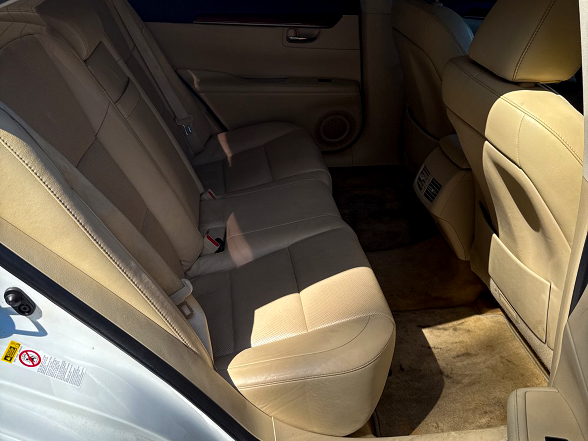 Lexus ES 300h 4dr Sdn Hybrid 2013