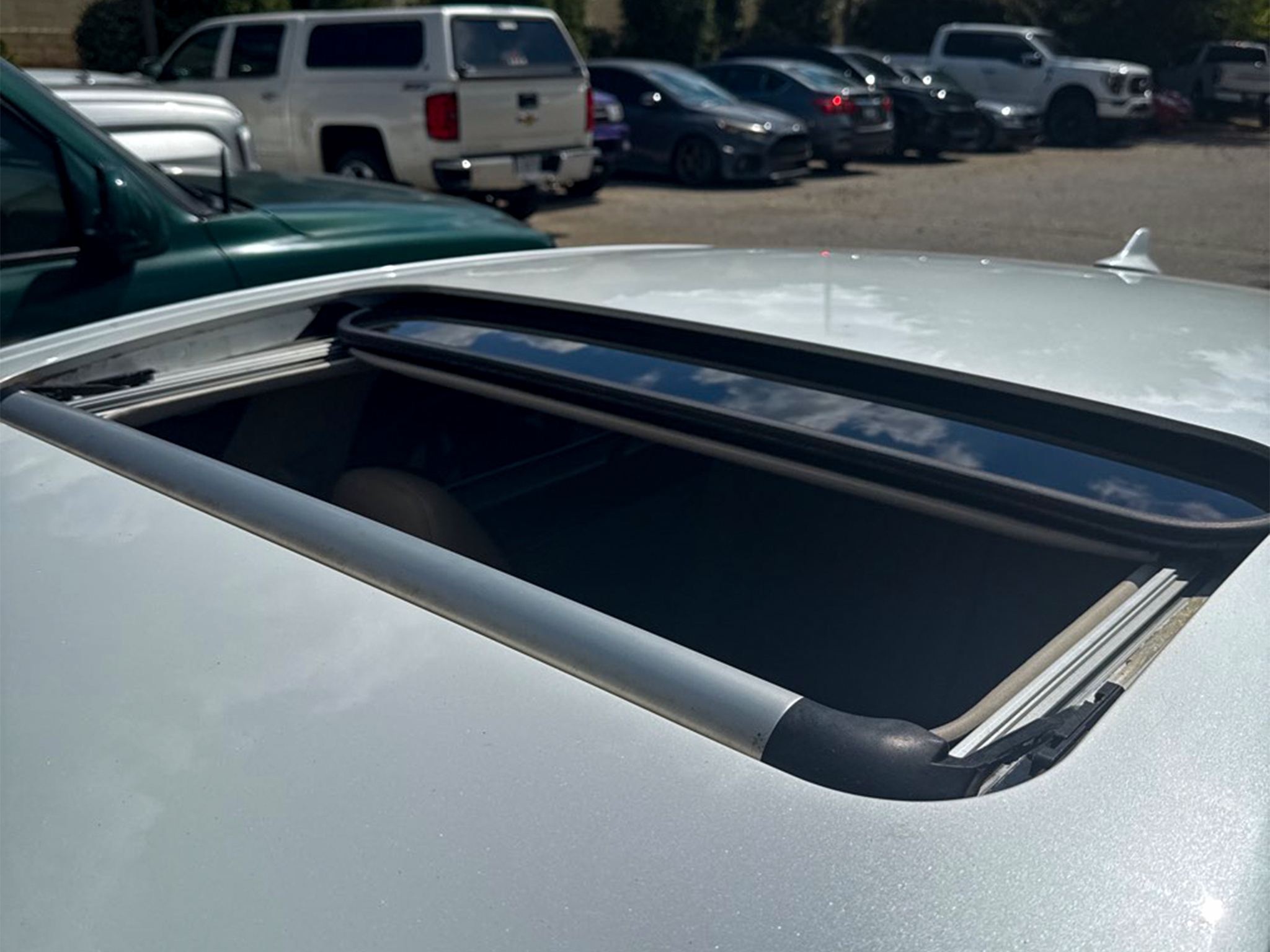 Lexus ES 300h 4dr Sdn Hybrid 2013