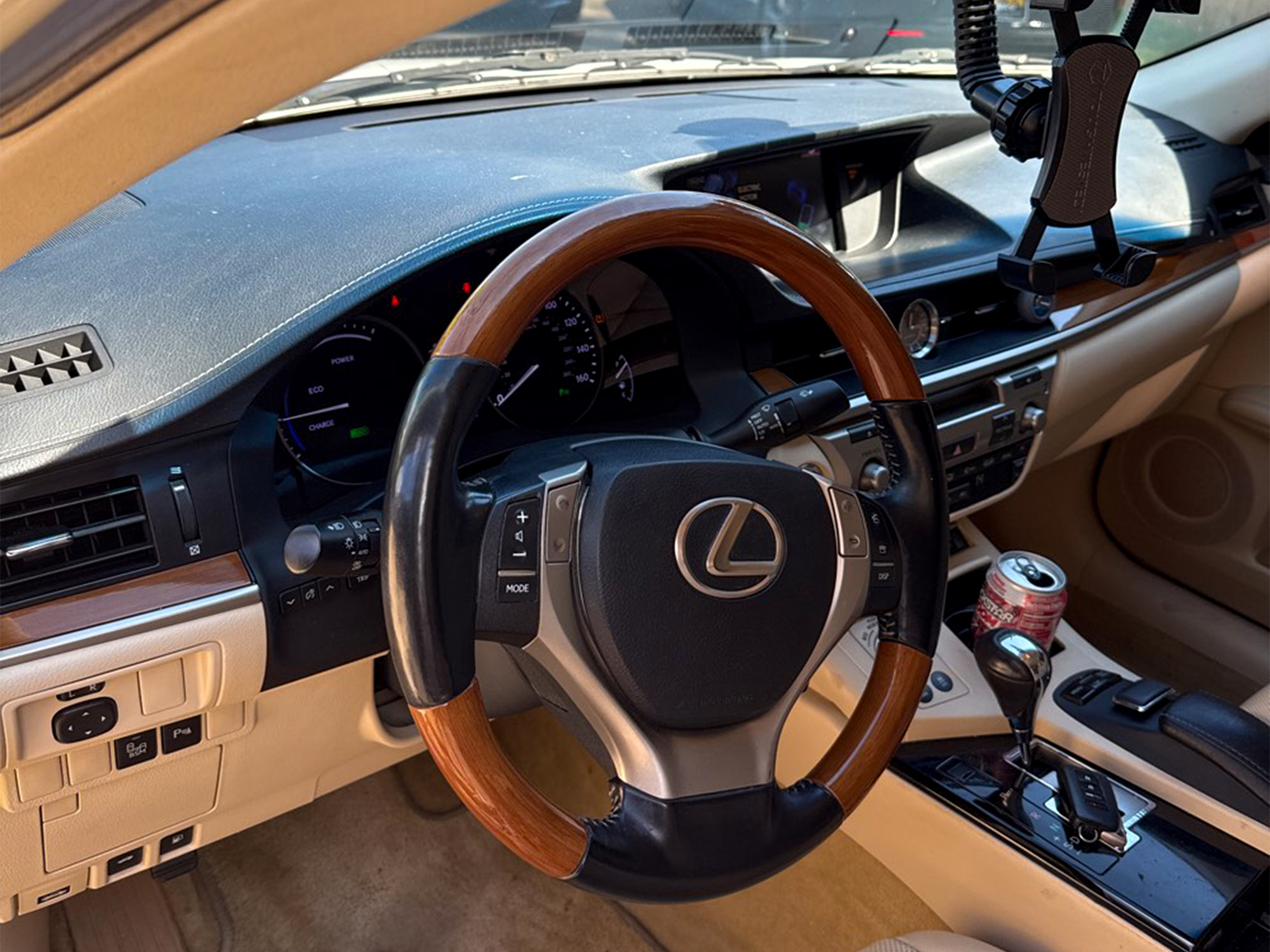 Lexus ES 300h 4dr Sdn Hybrid 2013