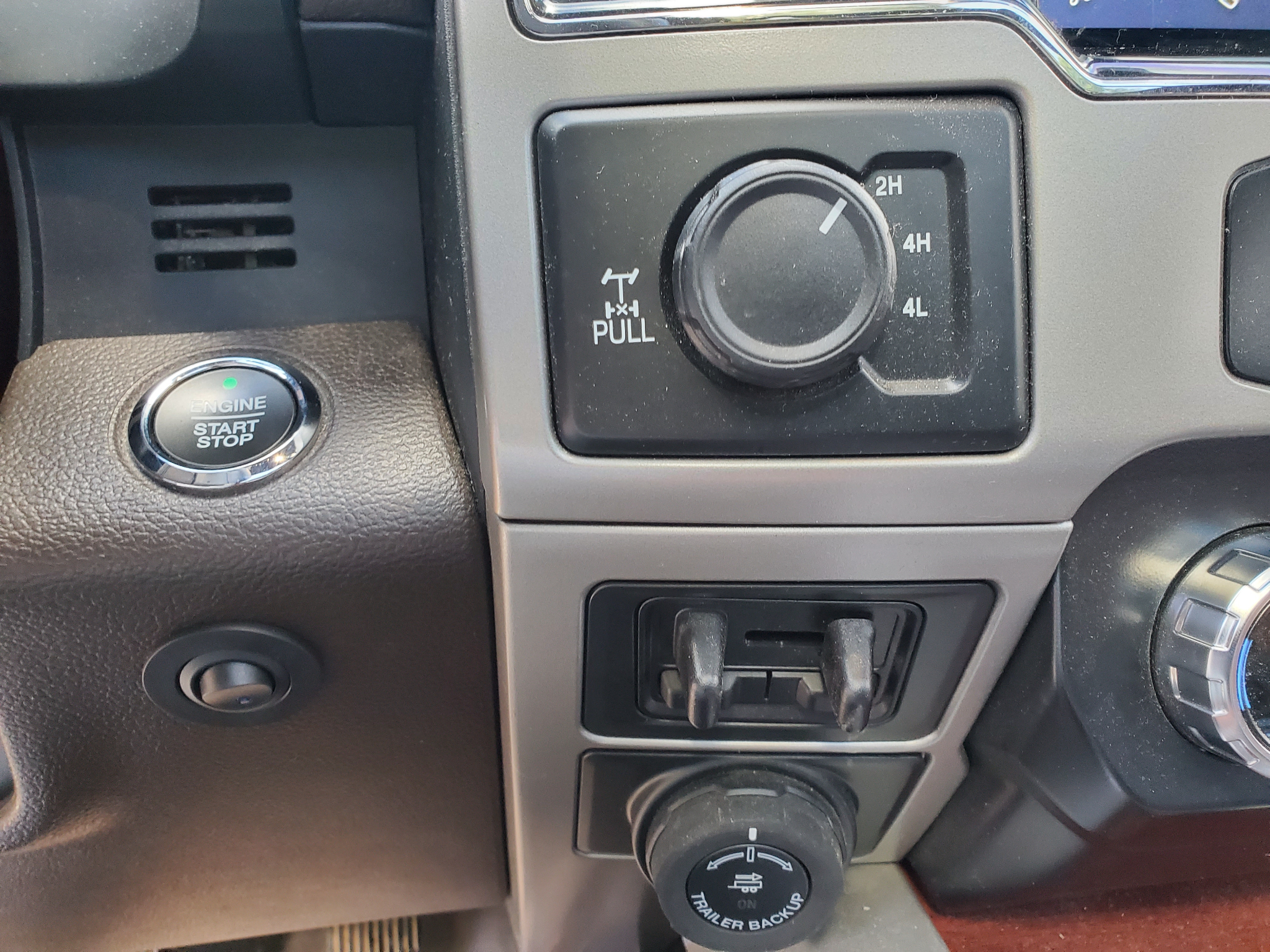 Ford Super Duty F-250 SRW  2022