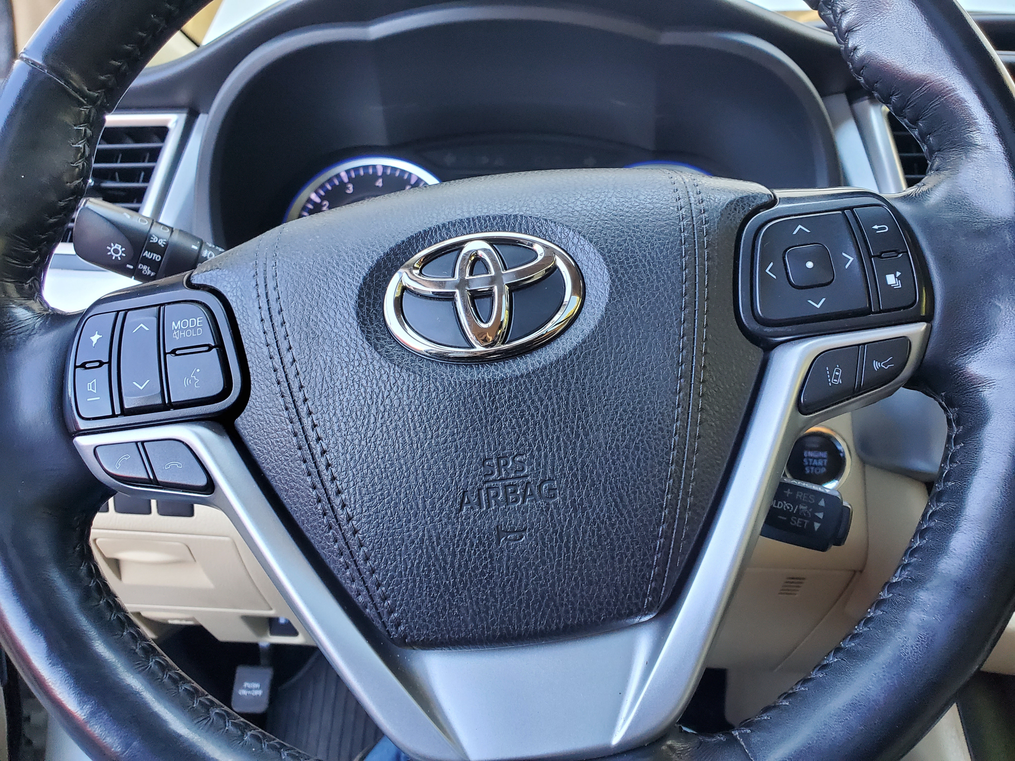 Toyota Highlander  2019