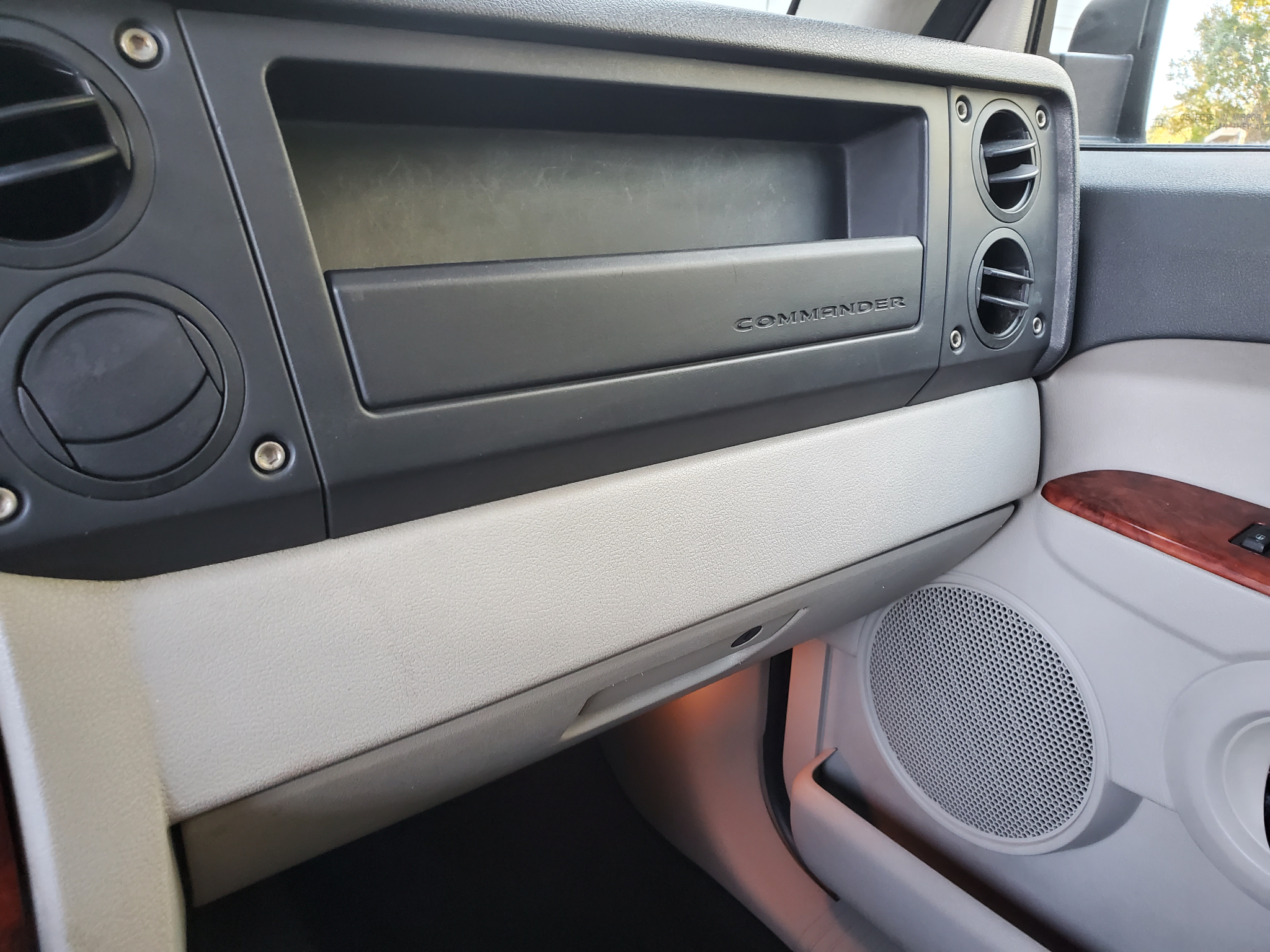 Jeep Commander  2006