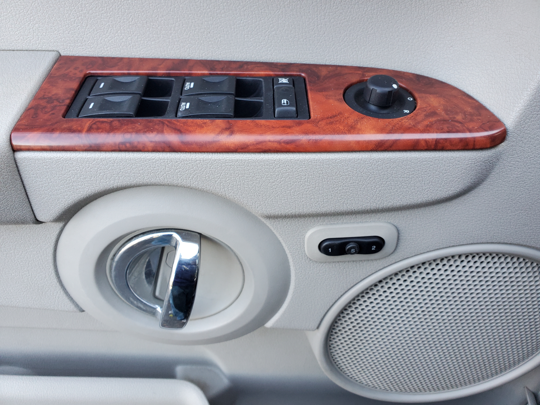 Jeep Commander  2006