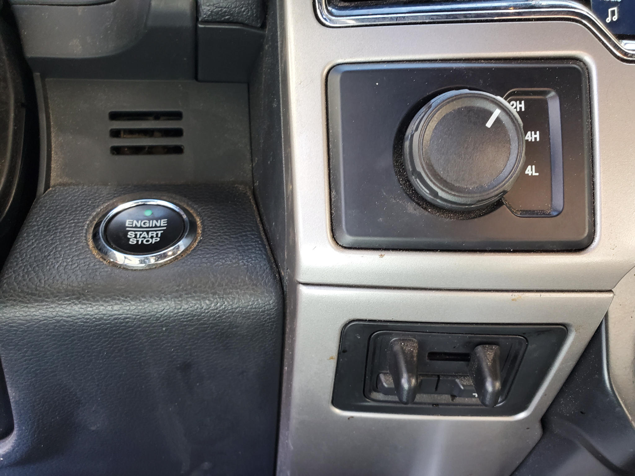 Ford Super Duty F-250 SRW  2022