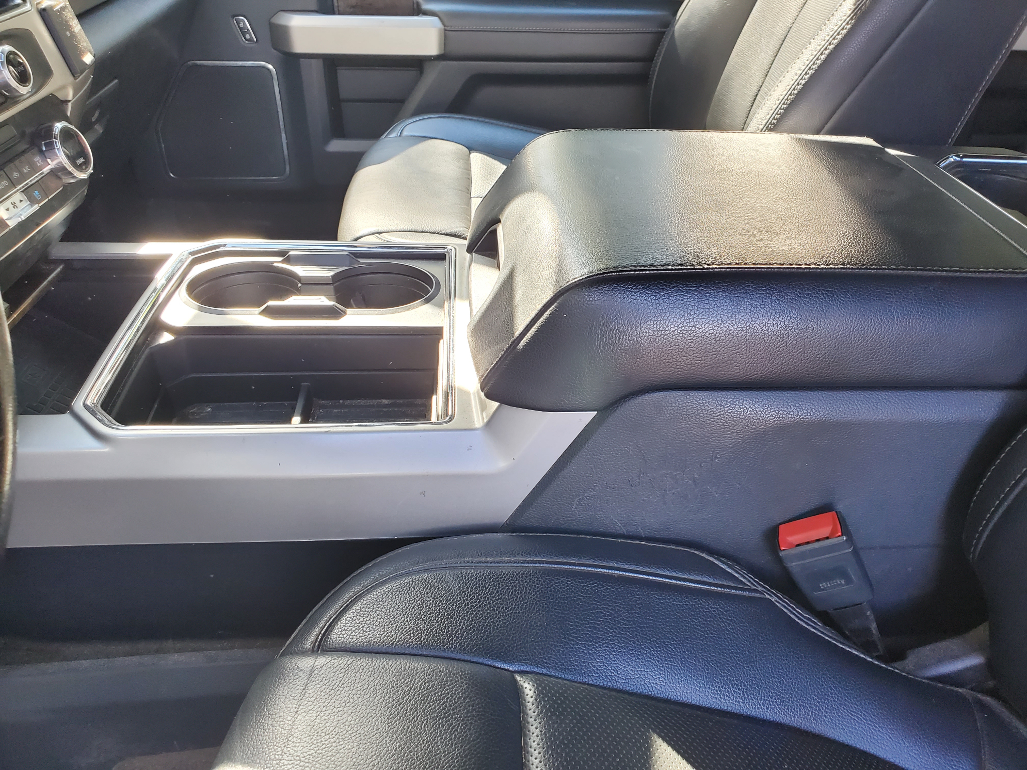 Ford Super Duty F-250 SRW  2022