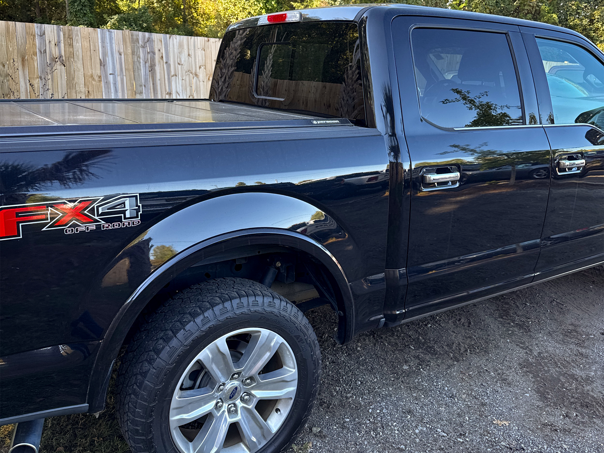 Ford F-150 Platinum 4WD SuperCrew 5.5' Box 2017