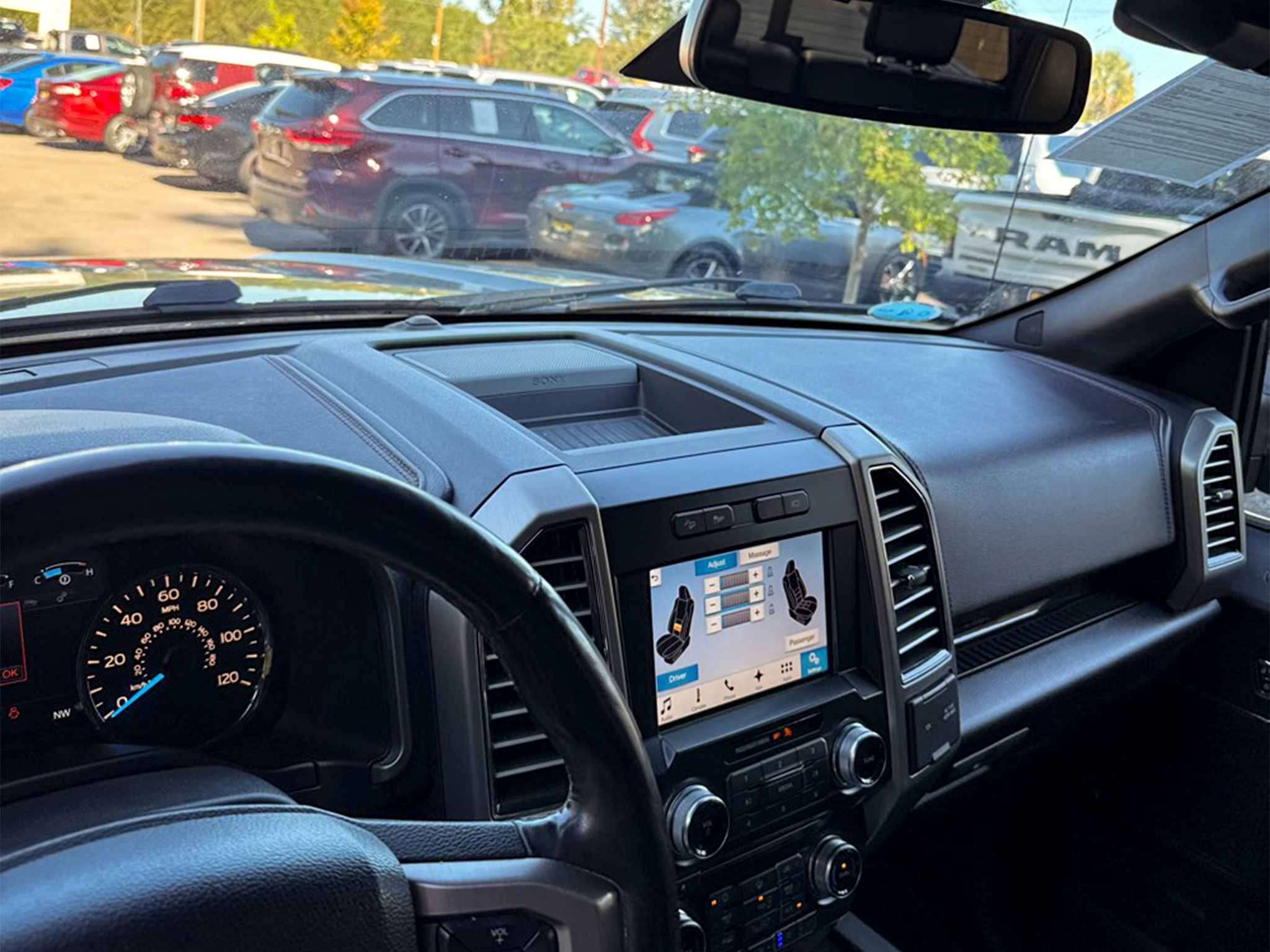 Ford F-150 Platinum 4WD SuperCrew 5.5' Box 2017