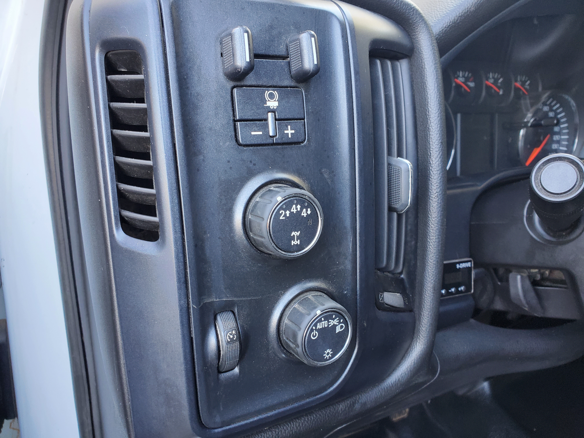 Chevrolet Silverado 2500HD 4WD Double Cab 144.2" Work Truck 2018