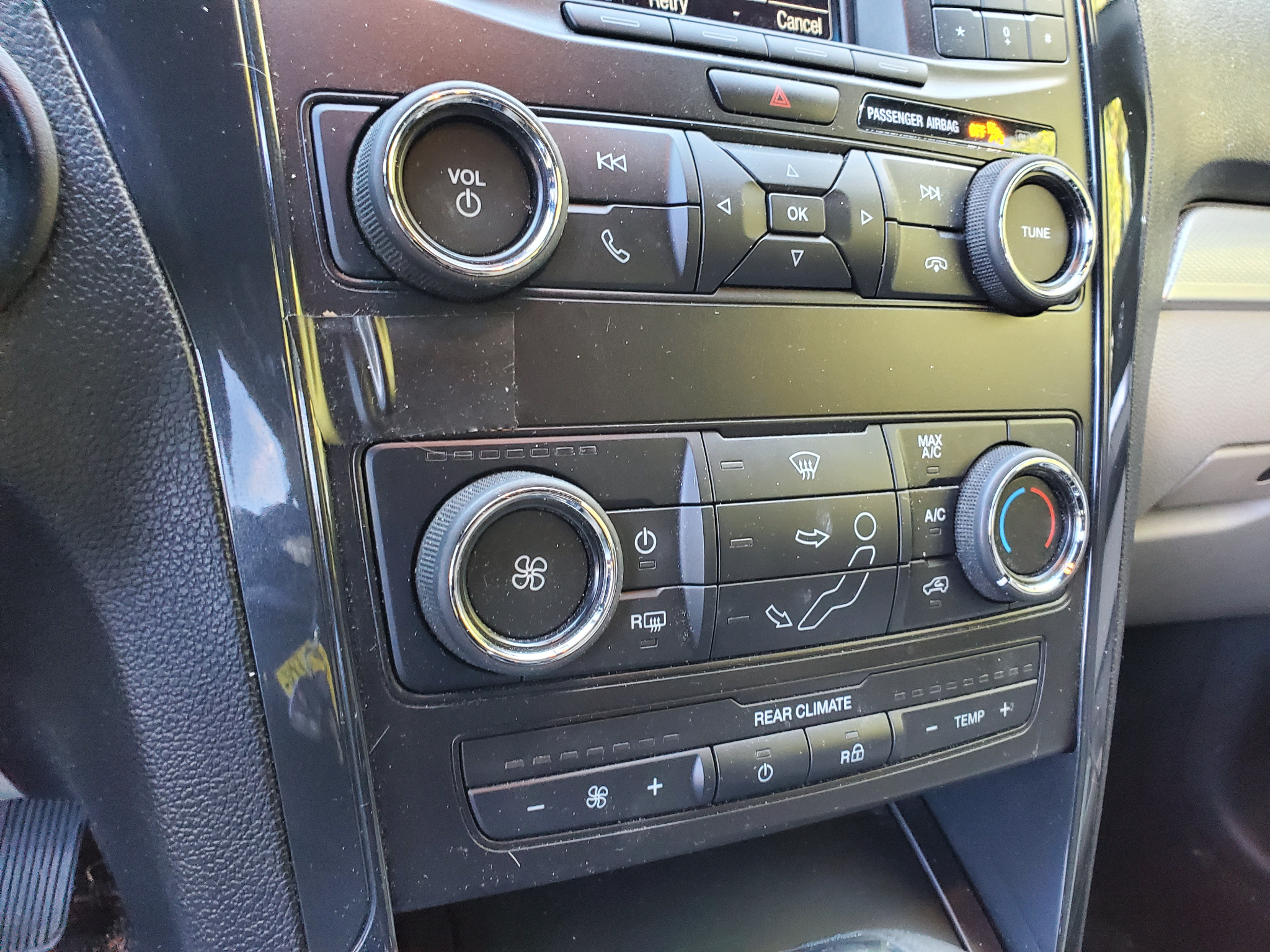 Ford Explorer Base 4WD 2018