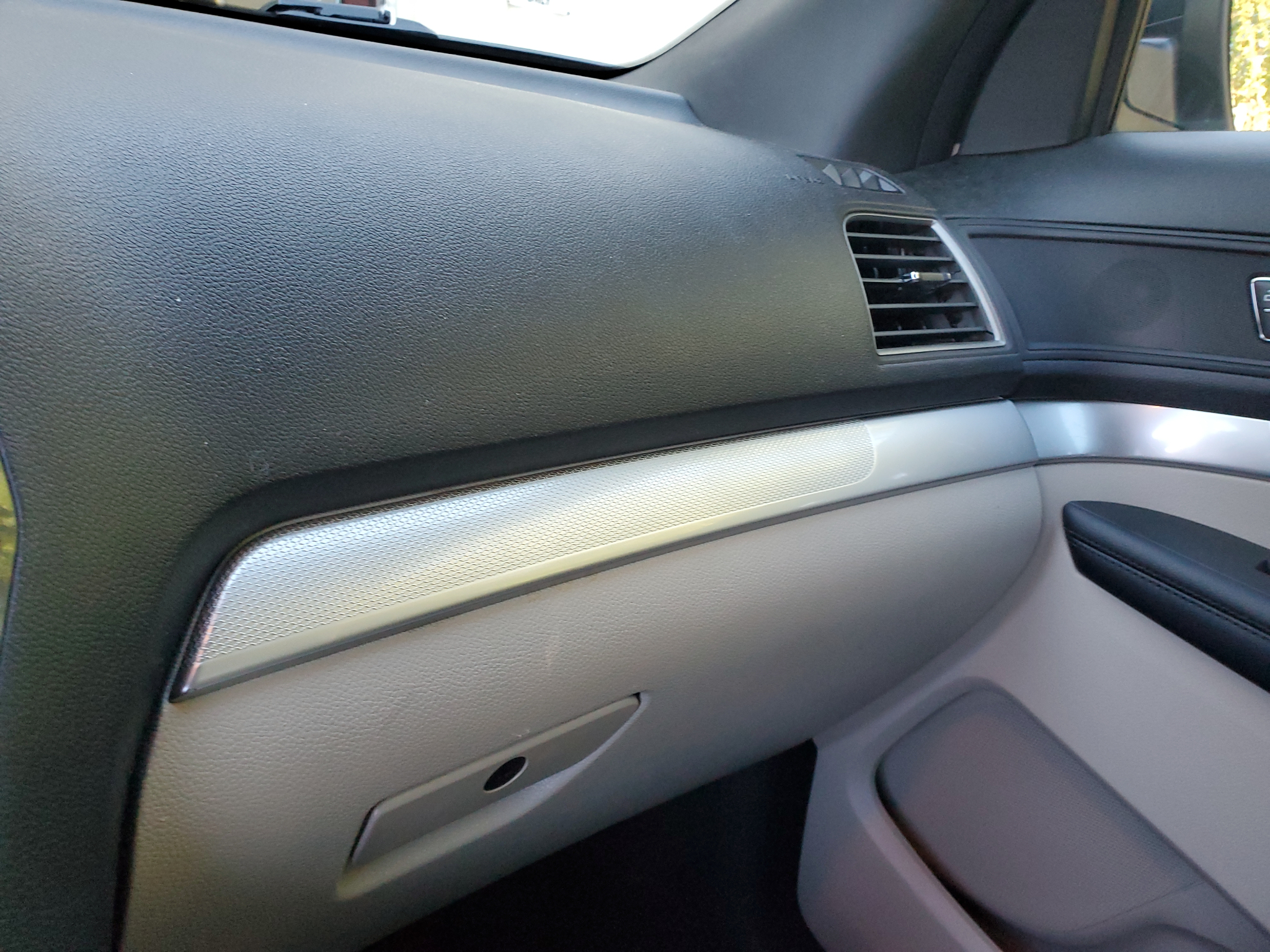 Ford Explorer Base 4WD 2018