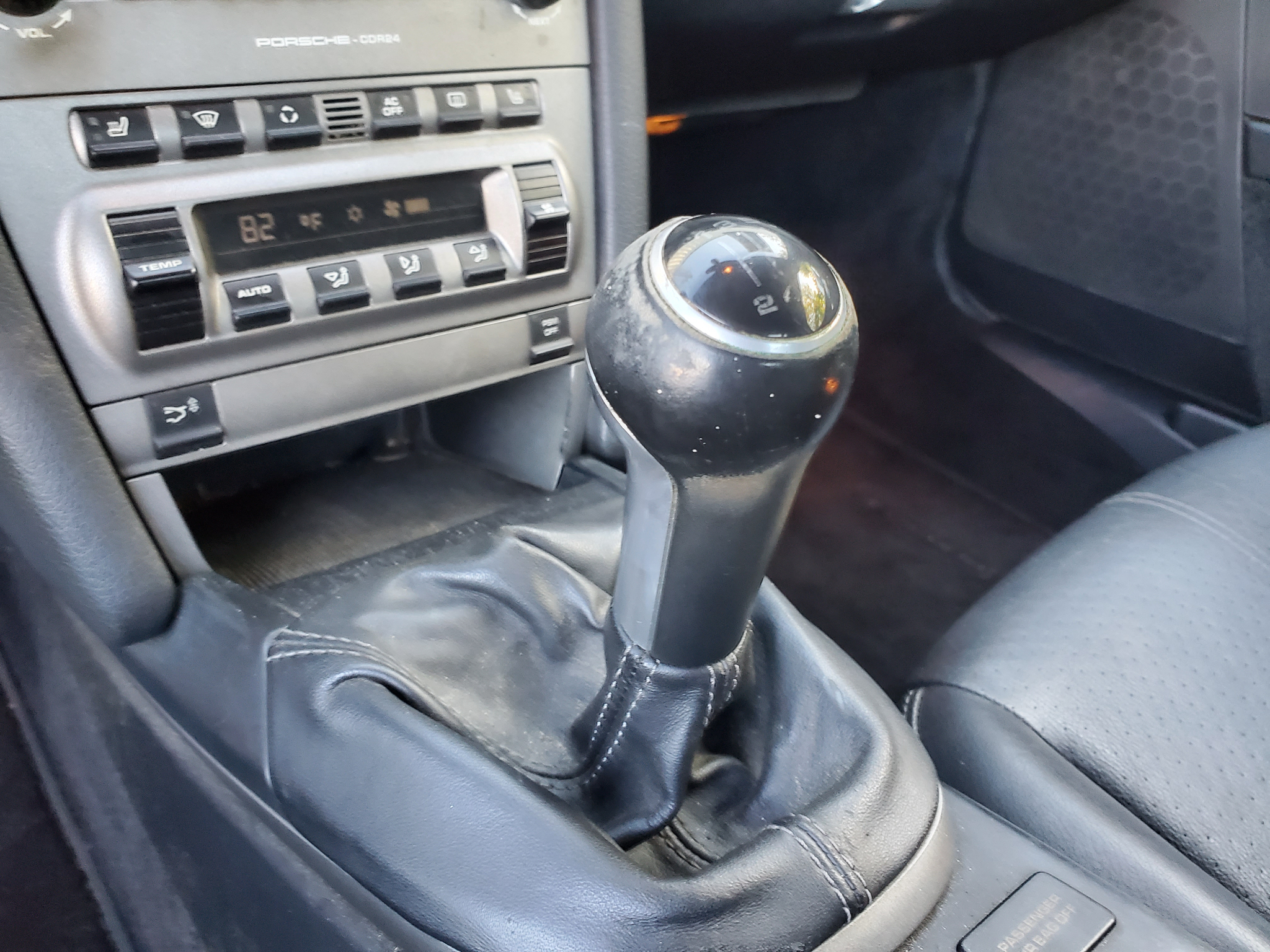 Porsche Boxster 2dr Roadster 2006