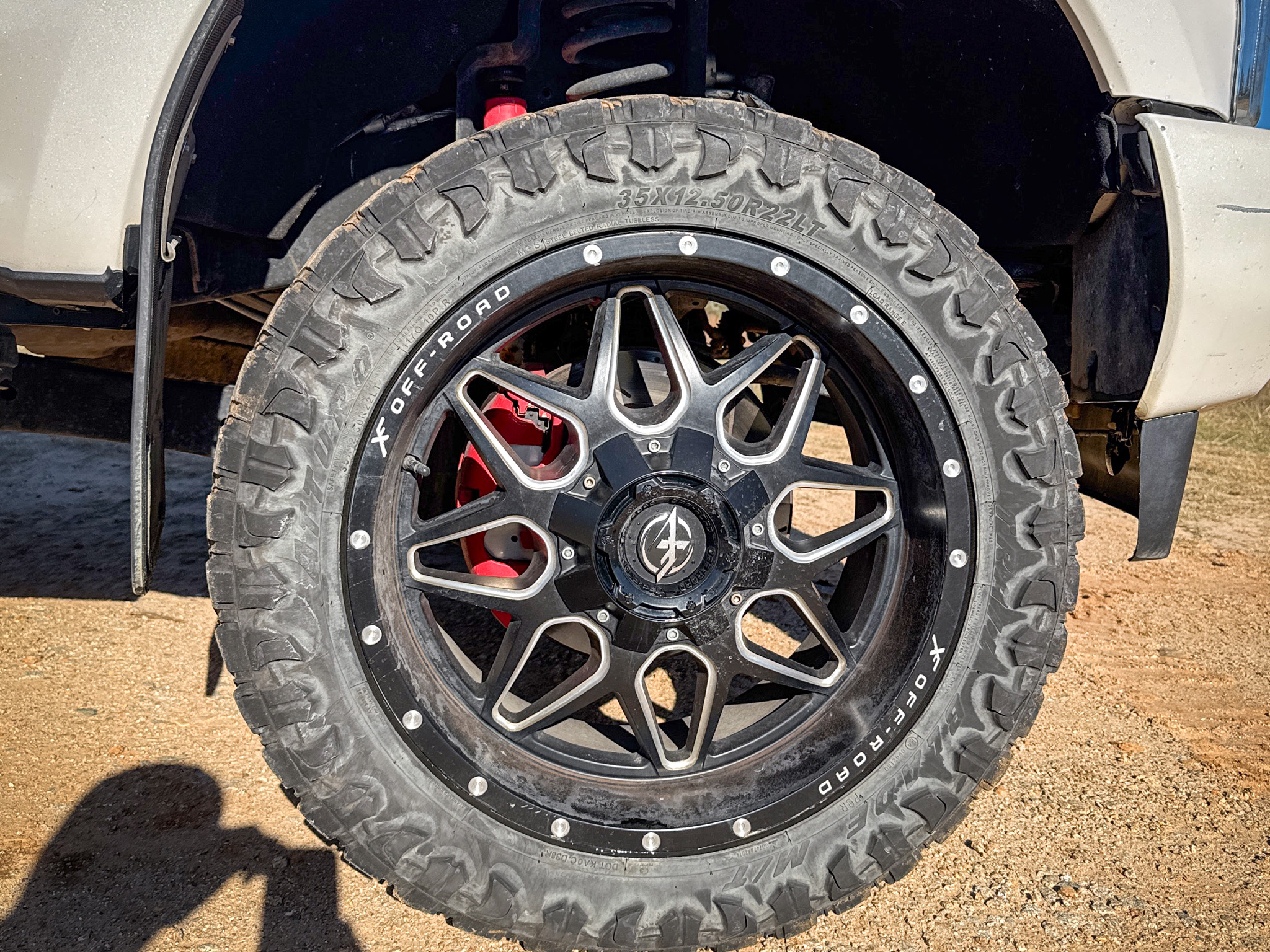 Ford Super Duty F-350 SRW Platinum 4WD Crew Cab 8' Box 2017