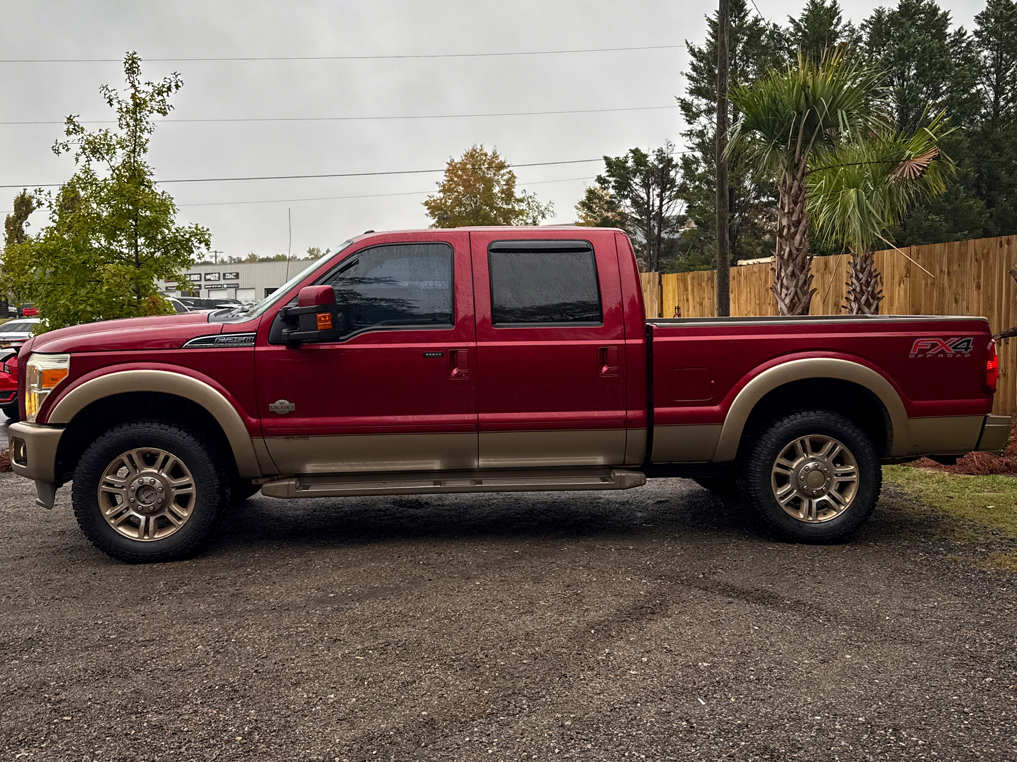 Ford Super Duty F-250 SRW  2013
