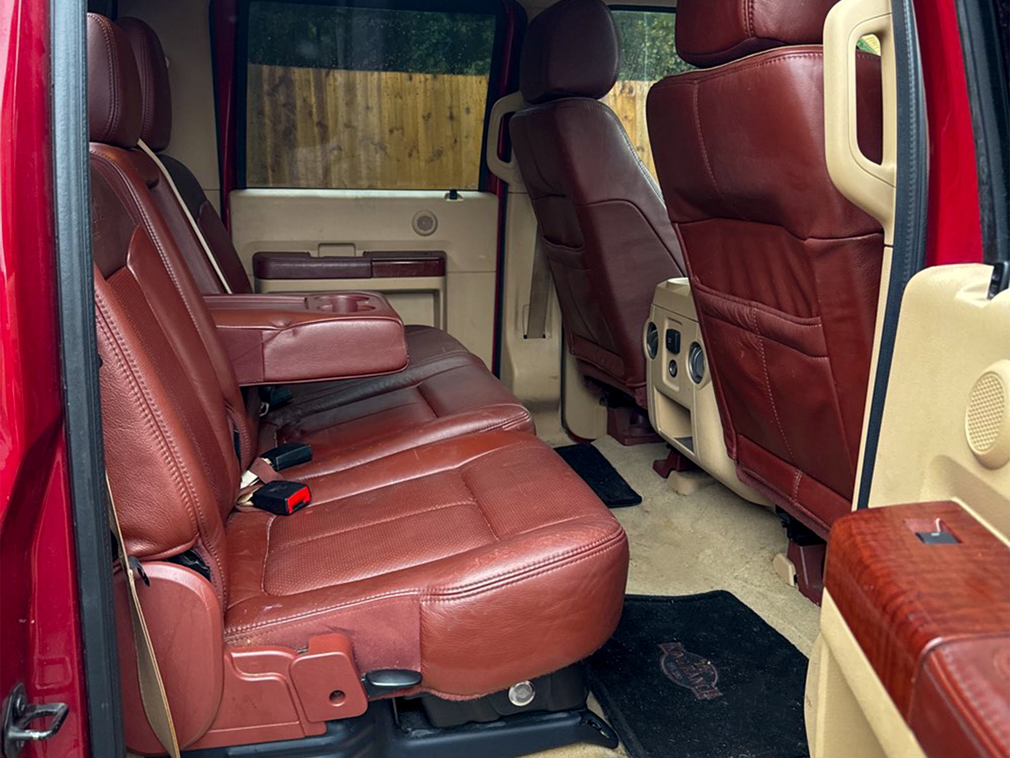 Ford Super Duty F-250 SRW  2013