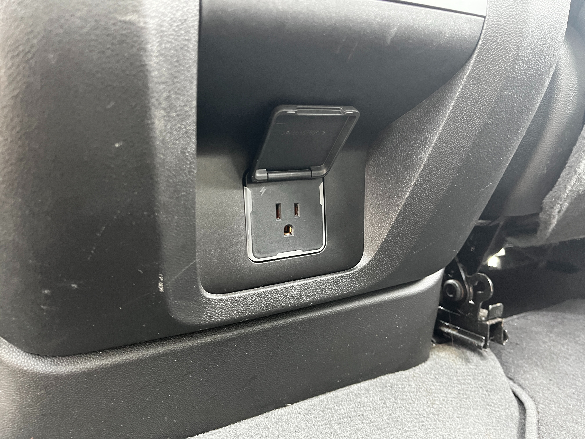 Chevrolet Suburban  2023