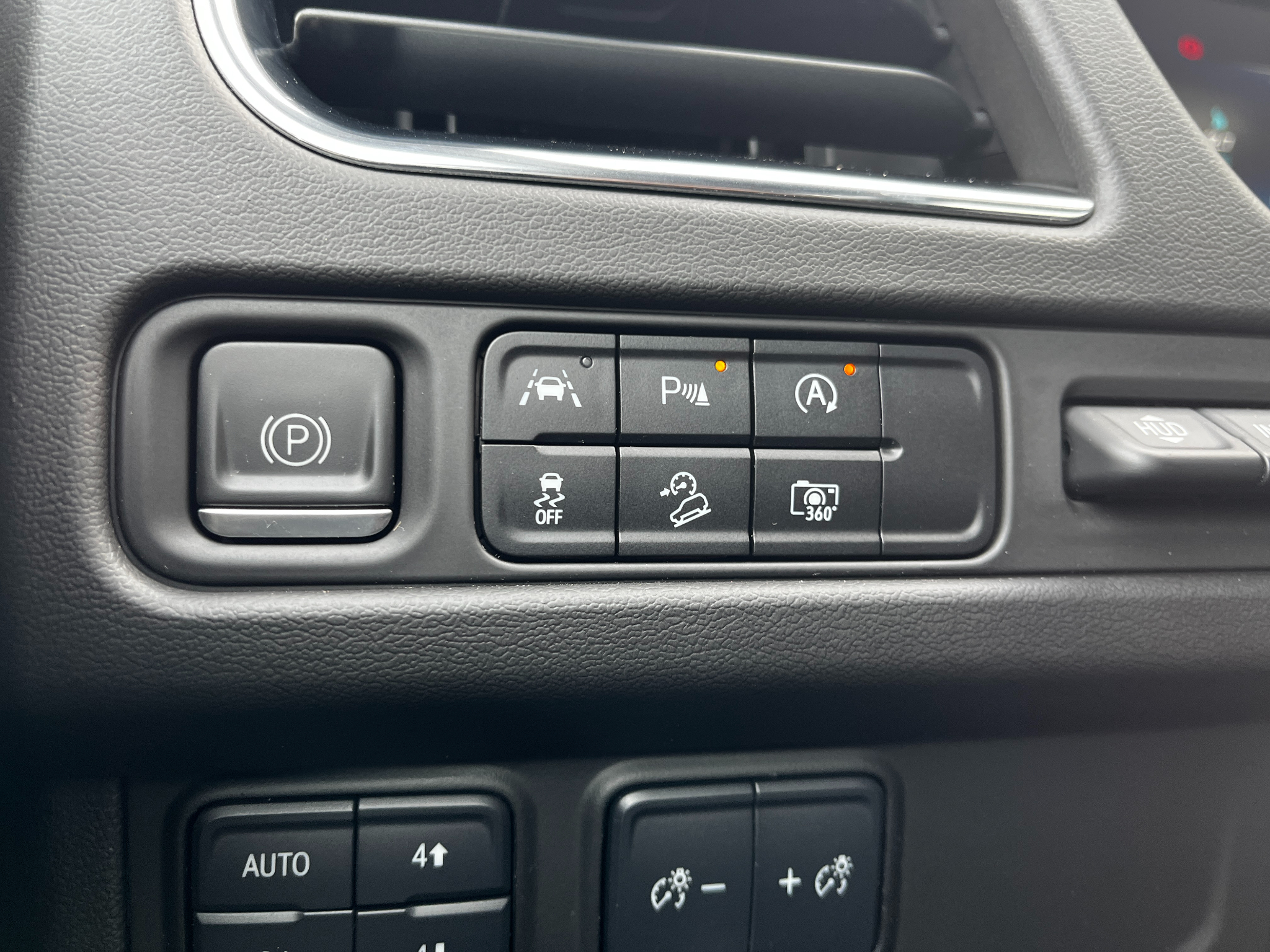 Chevrolet Suburban  2023