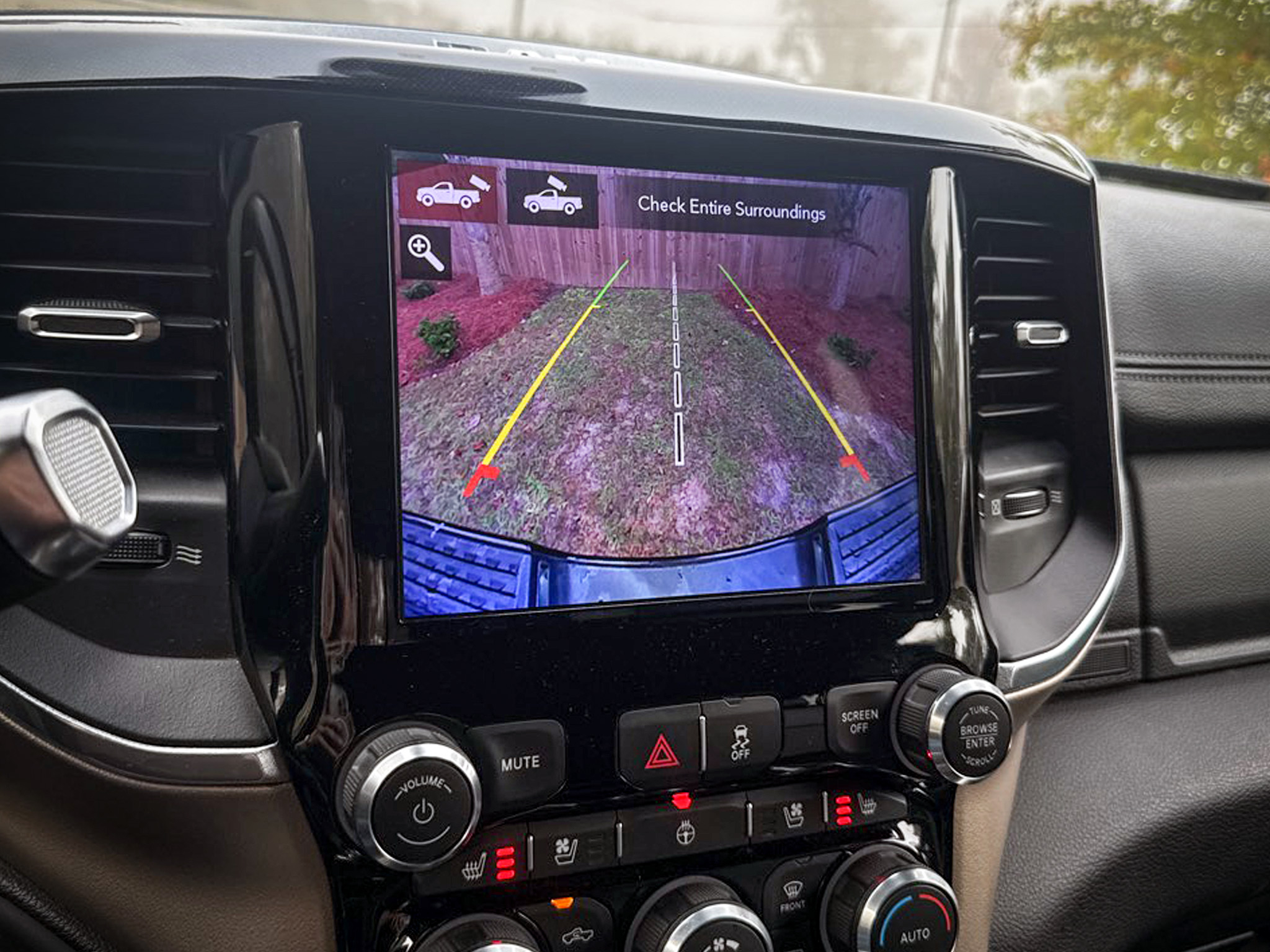 RAM 2500 Laramie 4x4 Crew Cab 6'4" Box 2019