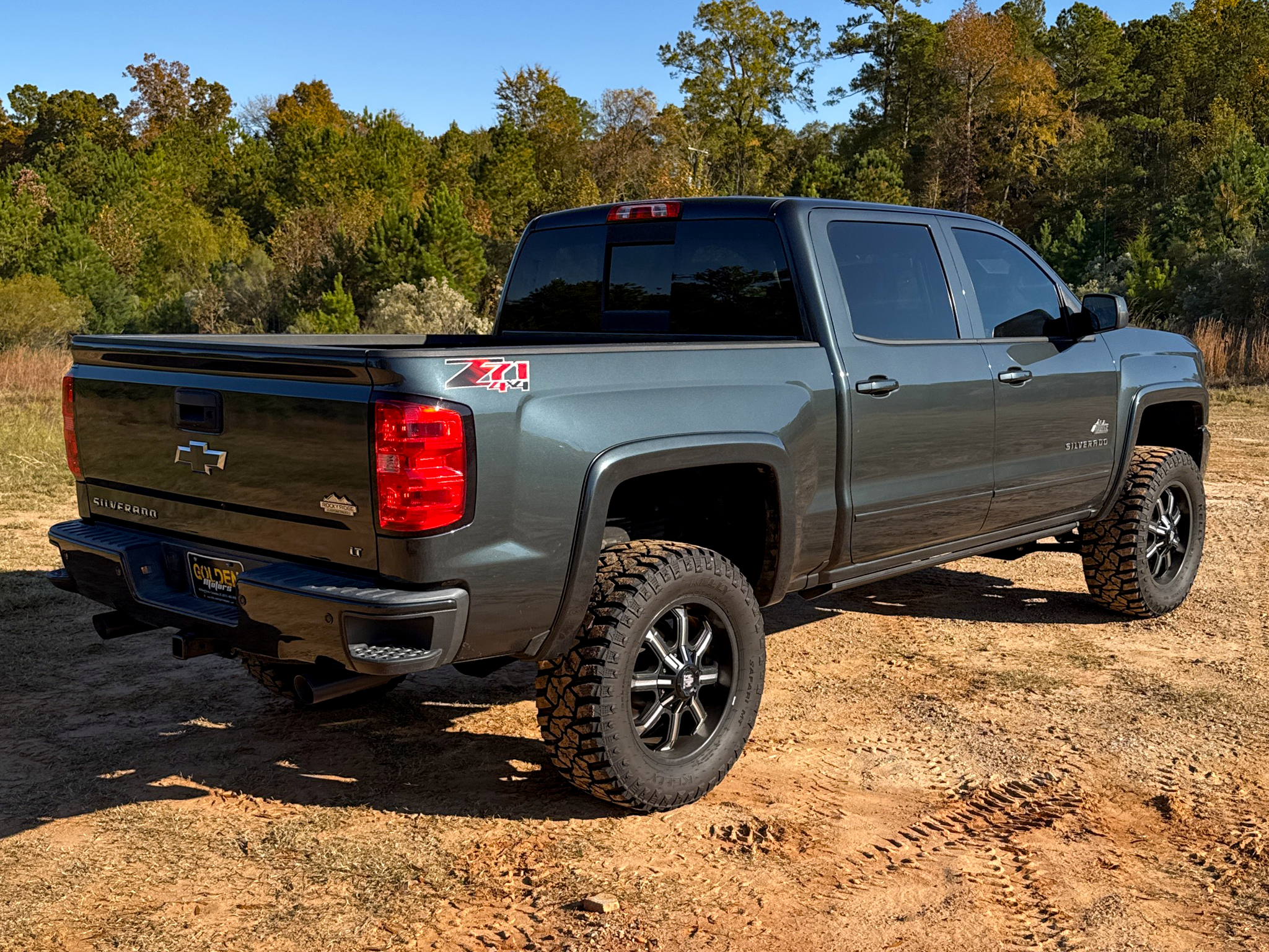 Chevrolet Silverado 1500 4WD Crew Cab 143.5" LT w/2LT 2018