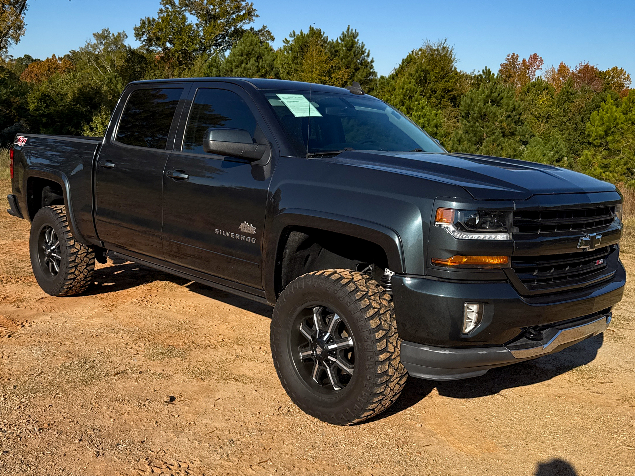 Chevrolet Silverado 1500 4WD Crew Cab 143.5" LT w/2LT 2018