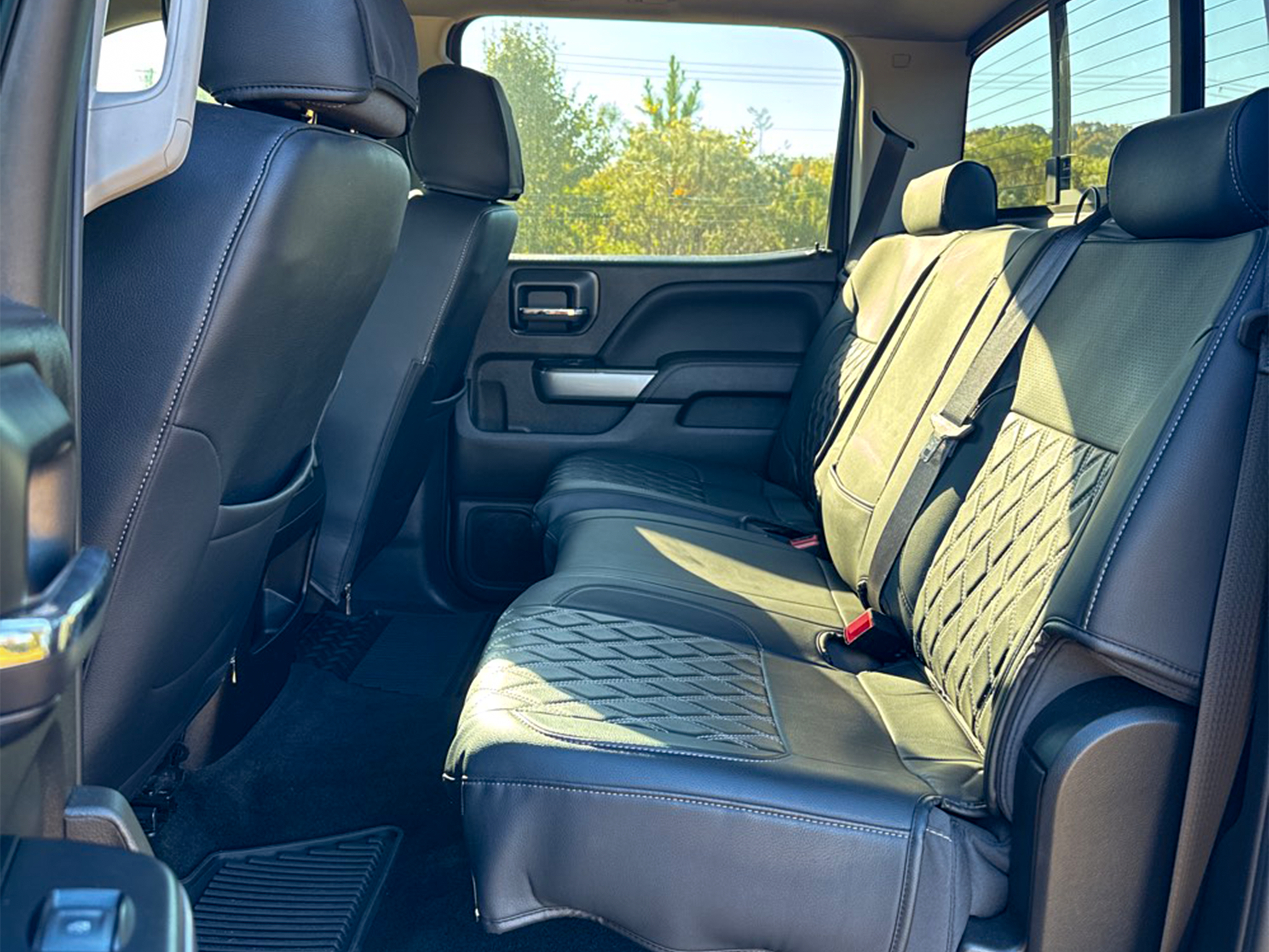 Chevrolet Silverado 1500 4WD Crew Cab 143.5" LT w/2LT 2018