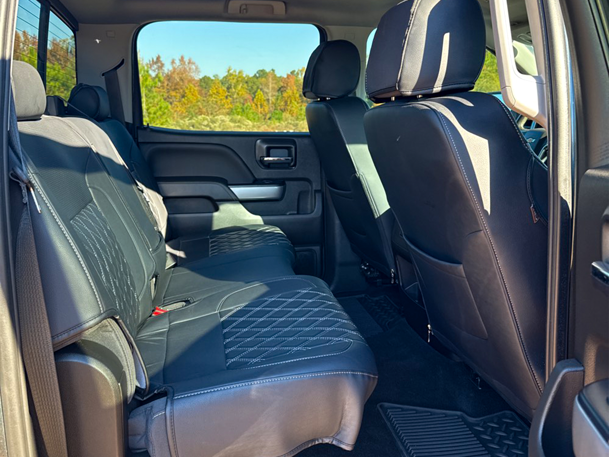 Chevrolet Silverado 1500 4WD Crew Cab 143.5" LT w/2LT 2018