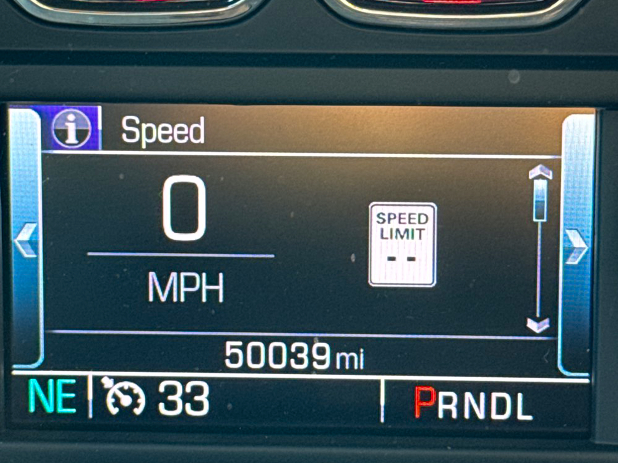 Chevrolet Silverado 1500 4WD Crew Cab 143.5" LT w/2LT 2018