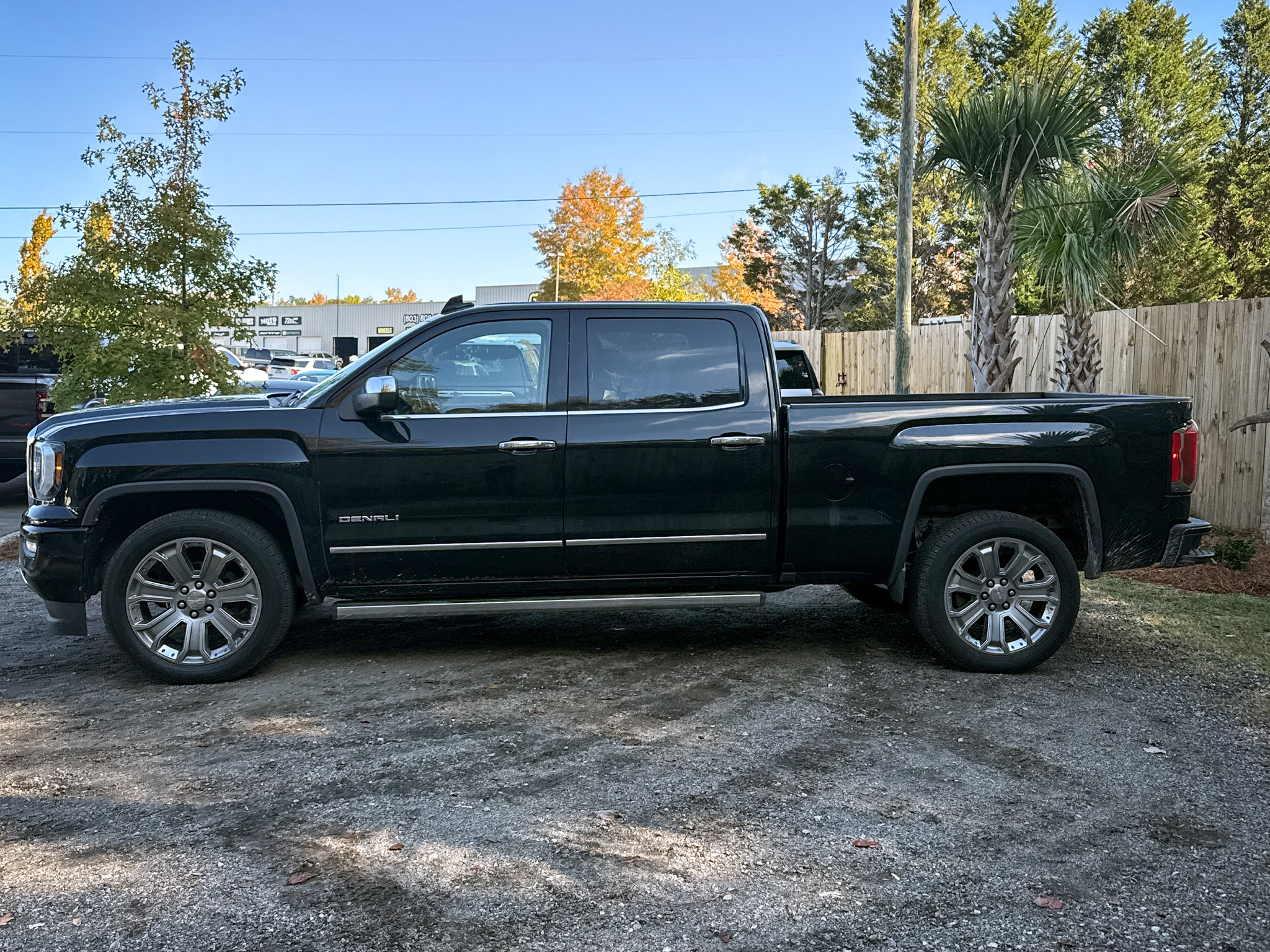 GMC Sierra 1500 4WD Crew Cab 153.0" Denali 2017