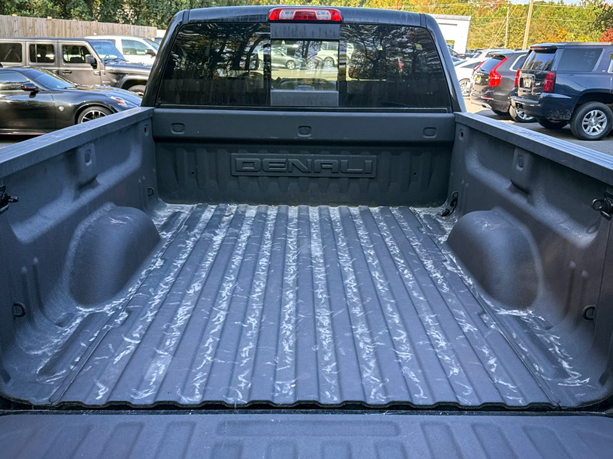 GMC Sierra 1500 4WD Crew Cab 153.0" Denali 2017