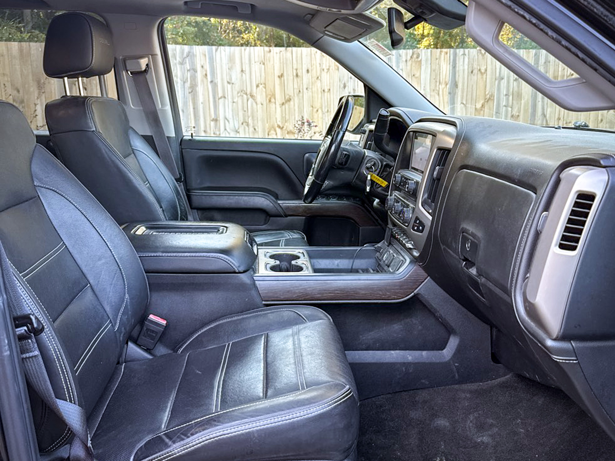 GMC Sierra 1500 4WD Crew Cab 153.0" Denali 2017