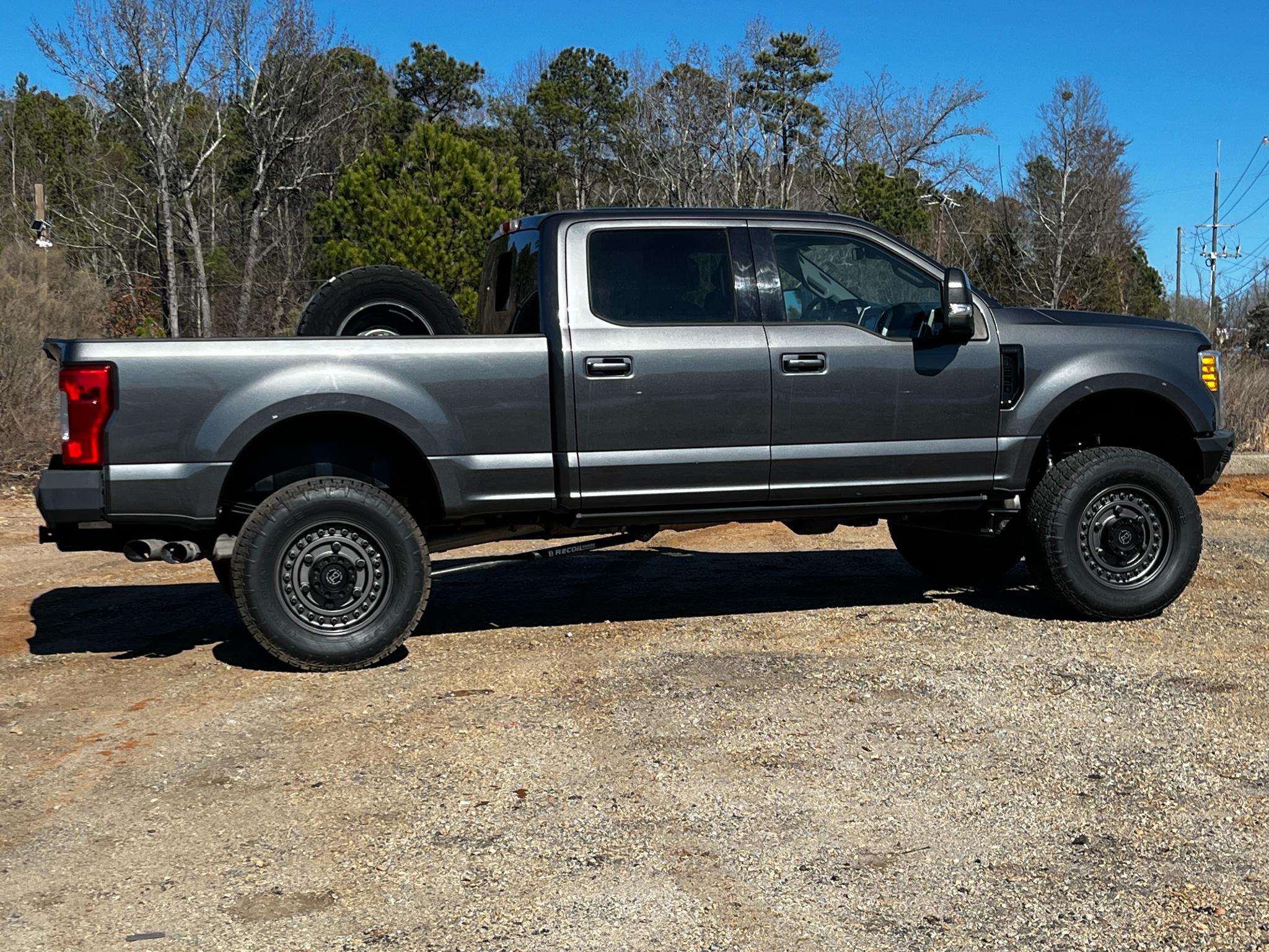 Ford Super Duty F-250 SRW  2017