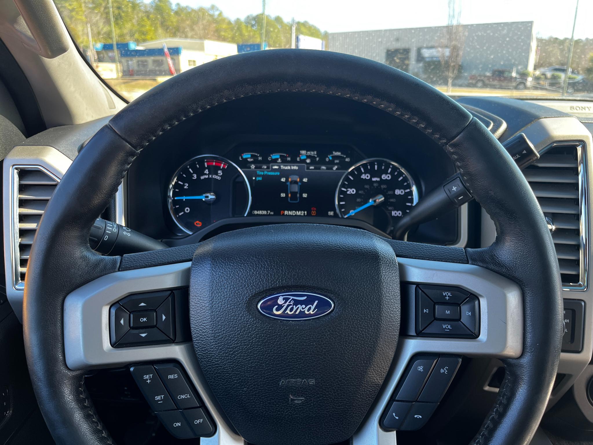 Ford Super Duty F-250 SRW  2017