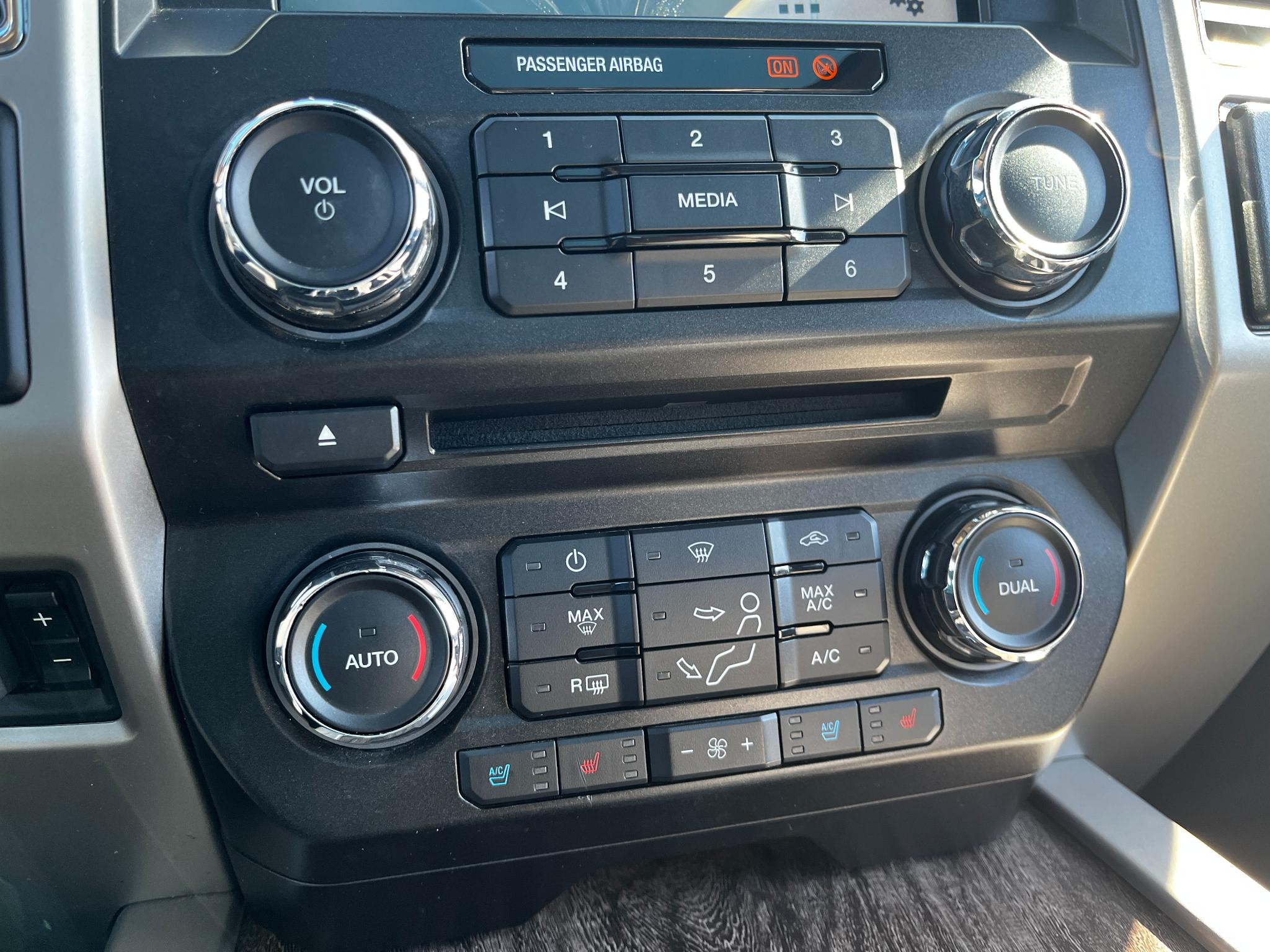 Ford Super Duty F-250 SRW  2017