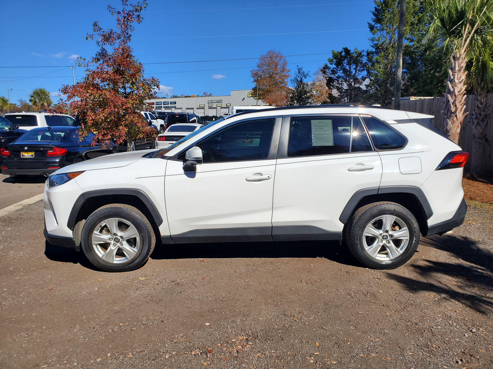 Toyota RAV4 XLE AWD (Natl) 2021