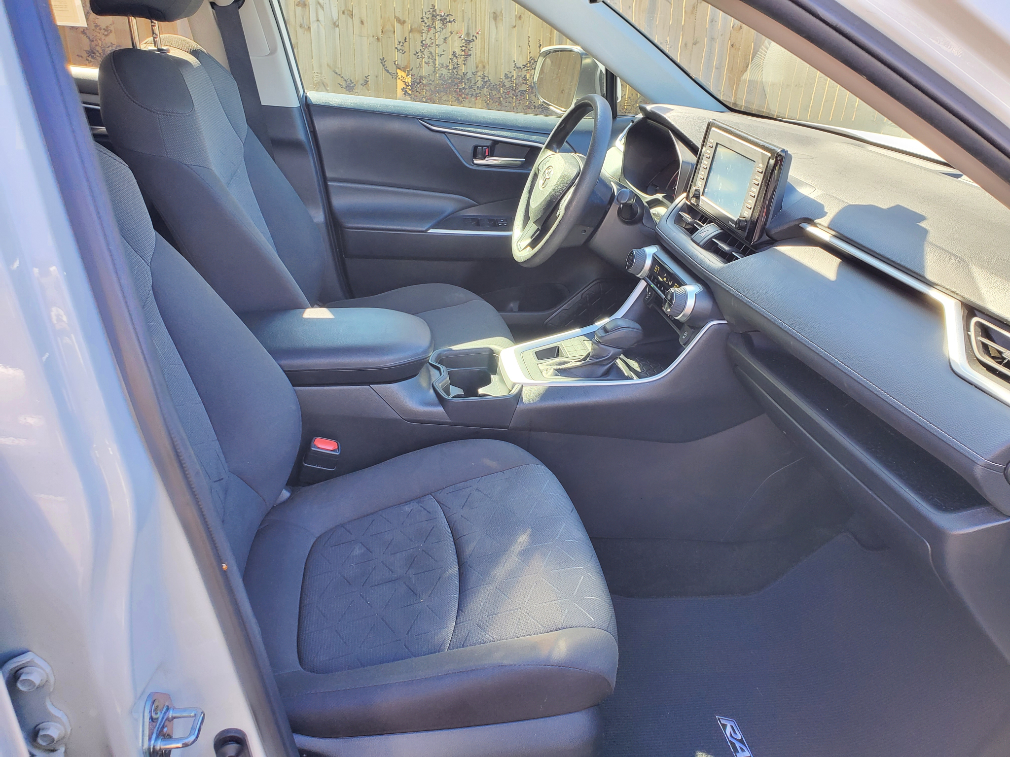 Toyota RAV4 XLE AWD (Natl) 2021