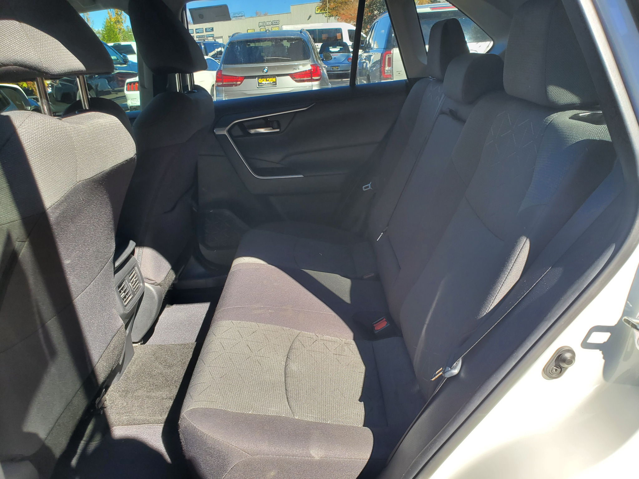 Toyota RAV4 XLE AWD (Natl) 2021