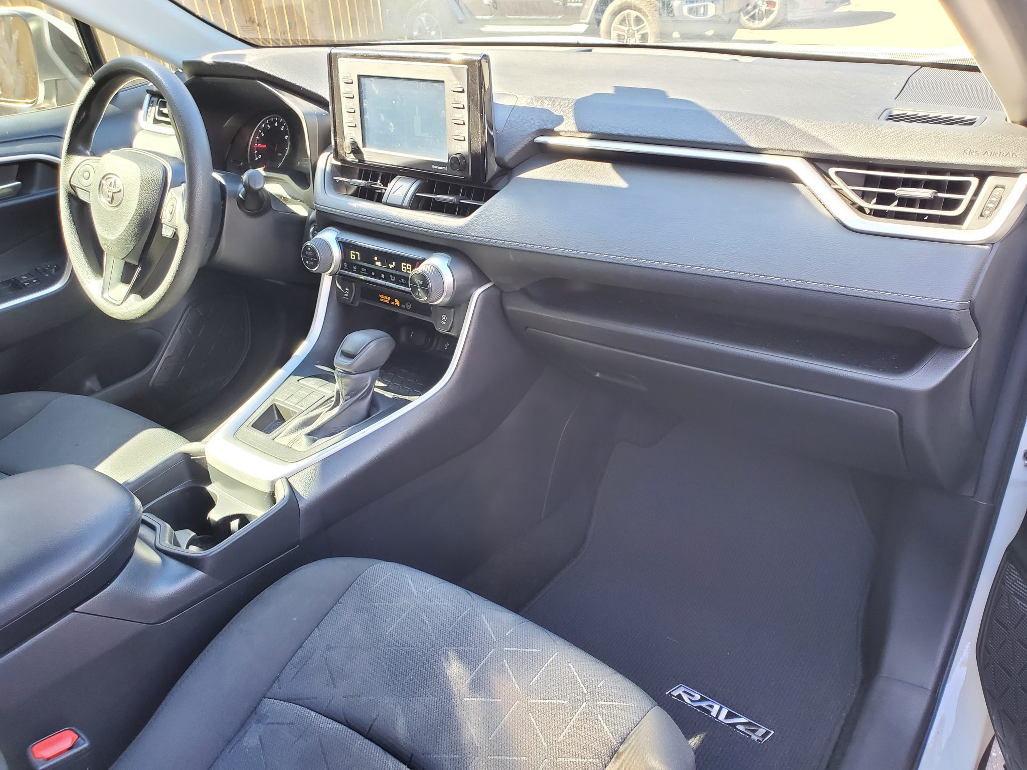 Toyota RAV4 XLE AWD (Natl) 2021