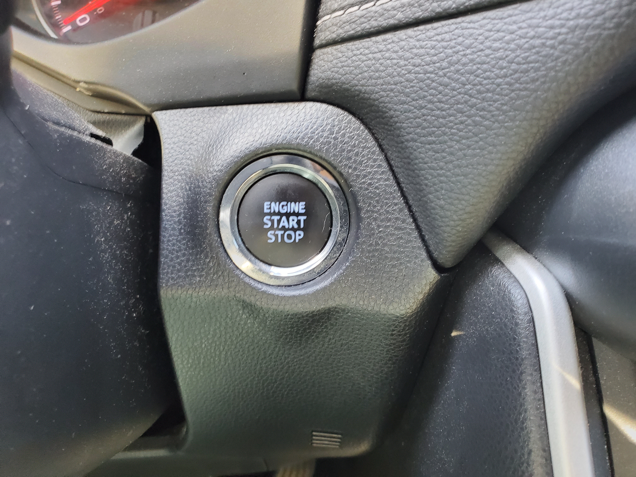 Toyota RAV4 XLE AWD (Natl) 2021