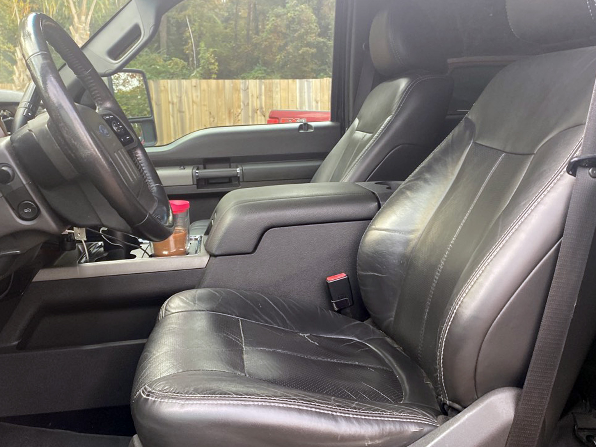 Ford Super Duty F-250 SRW  2011