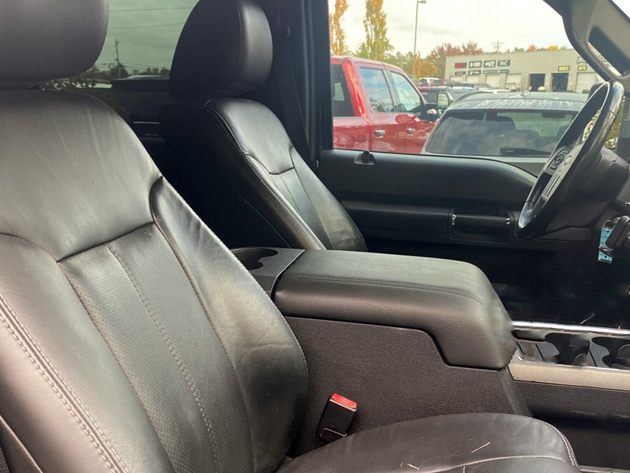 Ford Super Duty F-250 SRW  2011