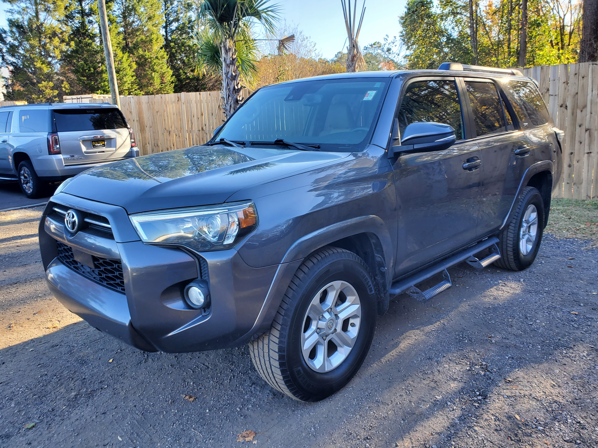 Toyota 4Runner SR5 2WD (Natl) 2020
