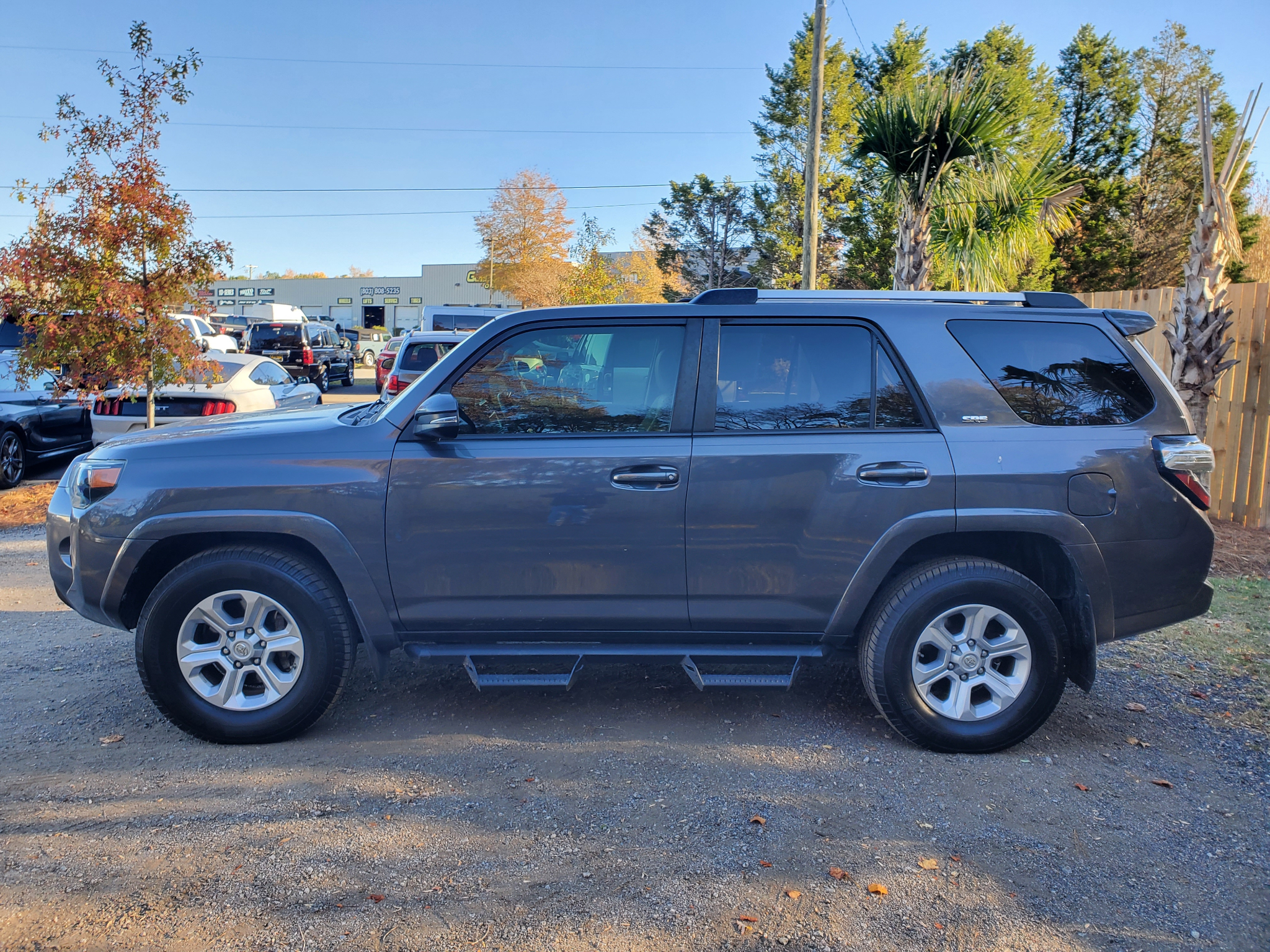 Toyota 4Runner SR5 2WD (Natl) 2020