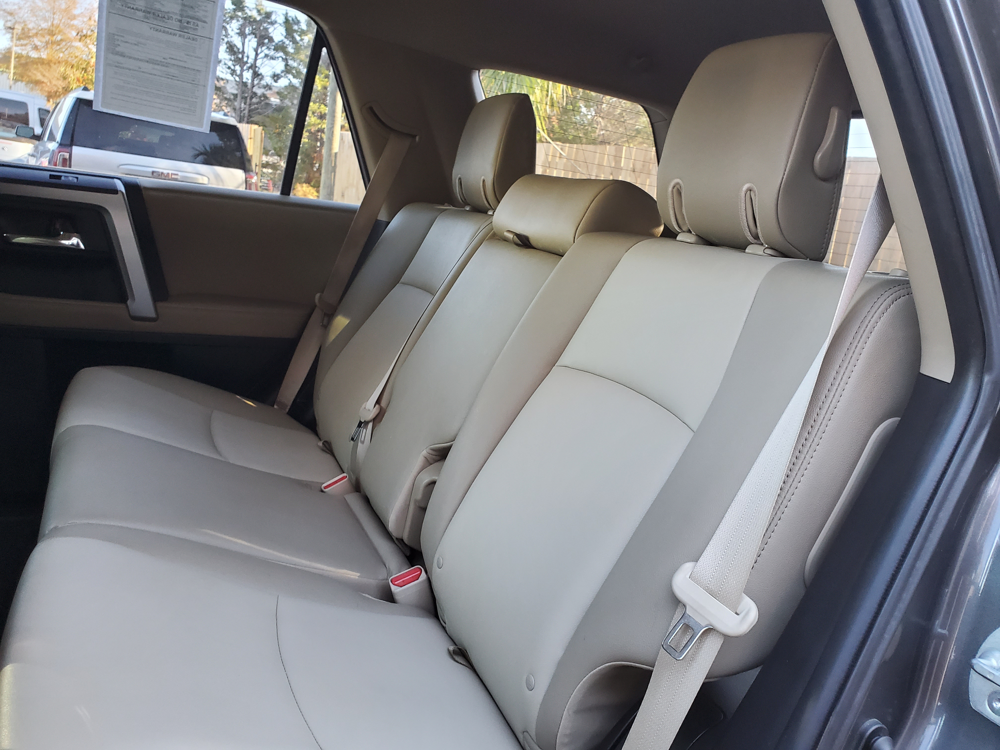 Toyota 4Runner SR5 2WD (Natl) 2020